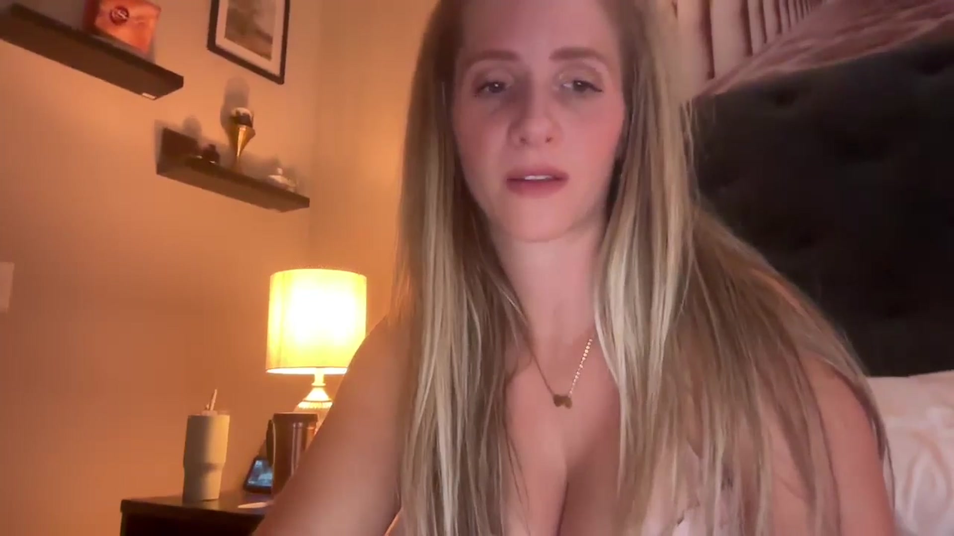 Gallery image thumbnail from Lucylux1's myfreecams stream on, 09/02/2024, 04:01 image 6 of 20
