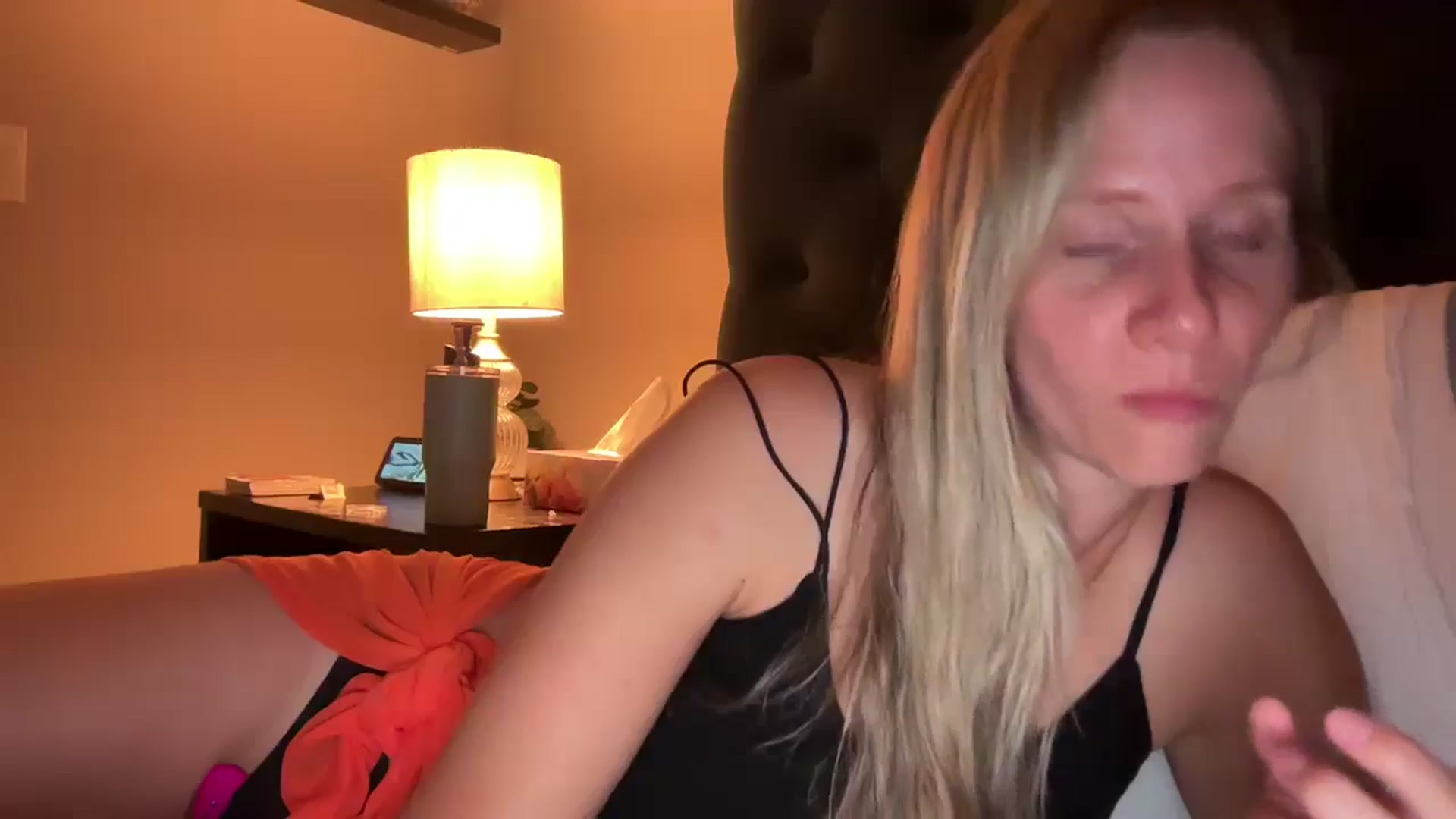 Gallery image thumbnail from Lucylux1's myfreecams stream on, 09/09/2024, 03:16 image 7 of 20