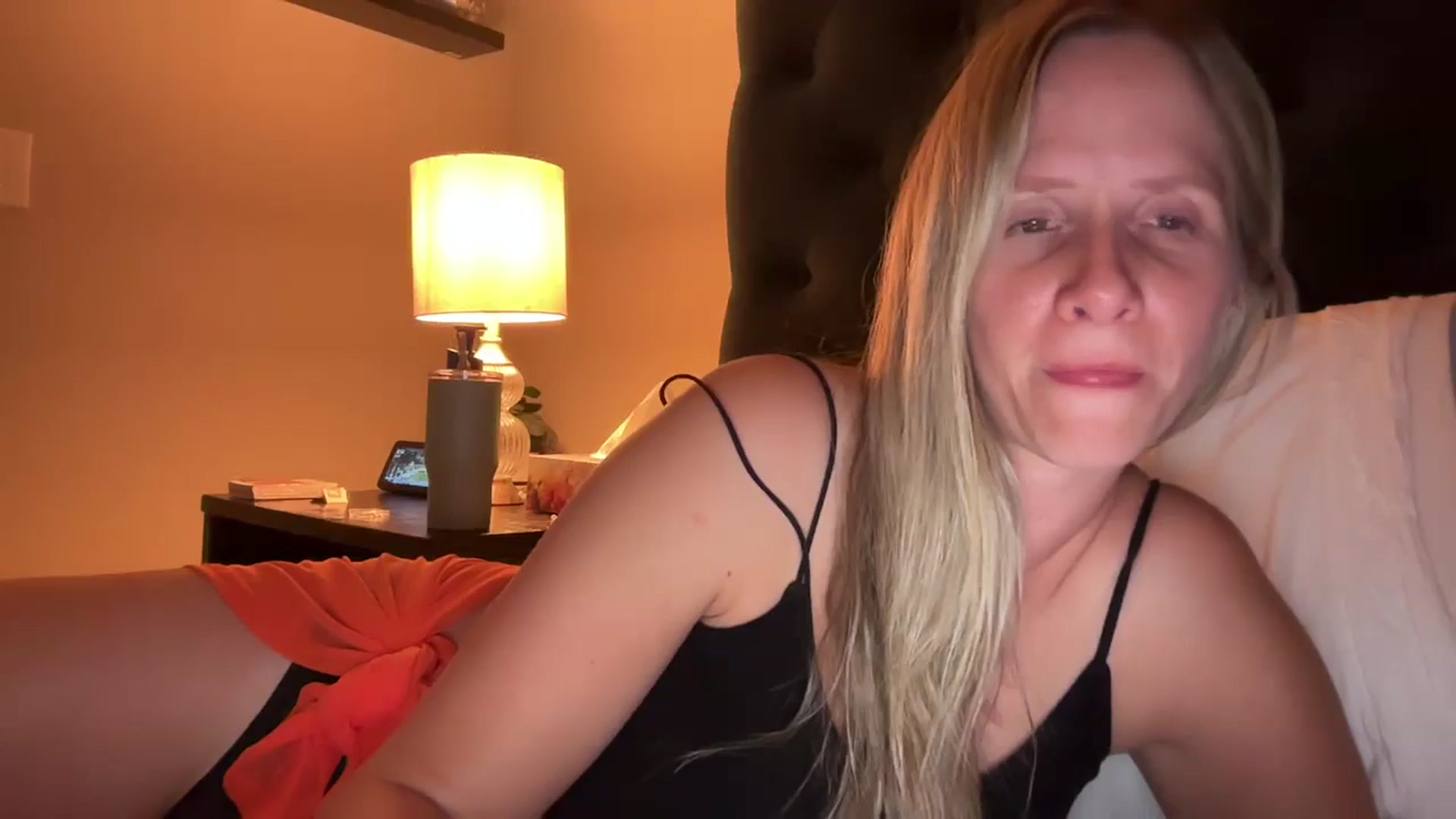 Gallery image thumbnail from Lucylux1's myfreecams stream on, 09/09/2024, 03:16 image 8 of 20