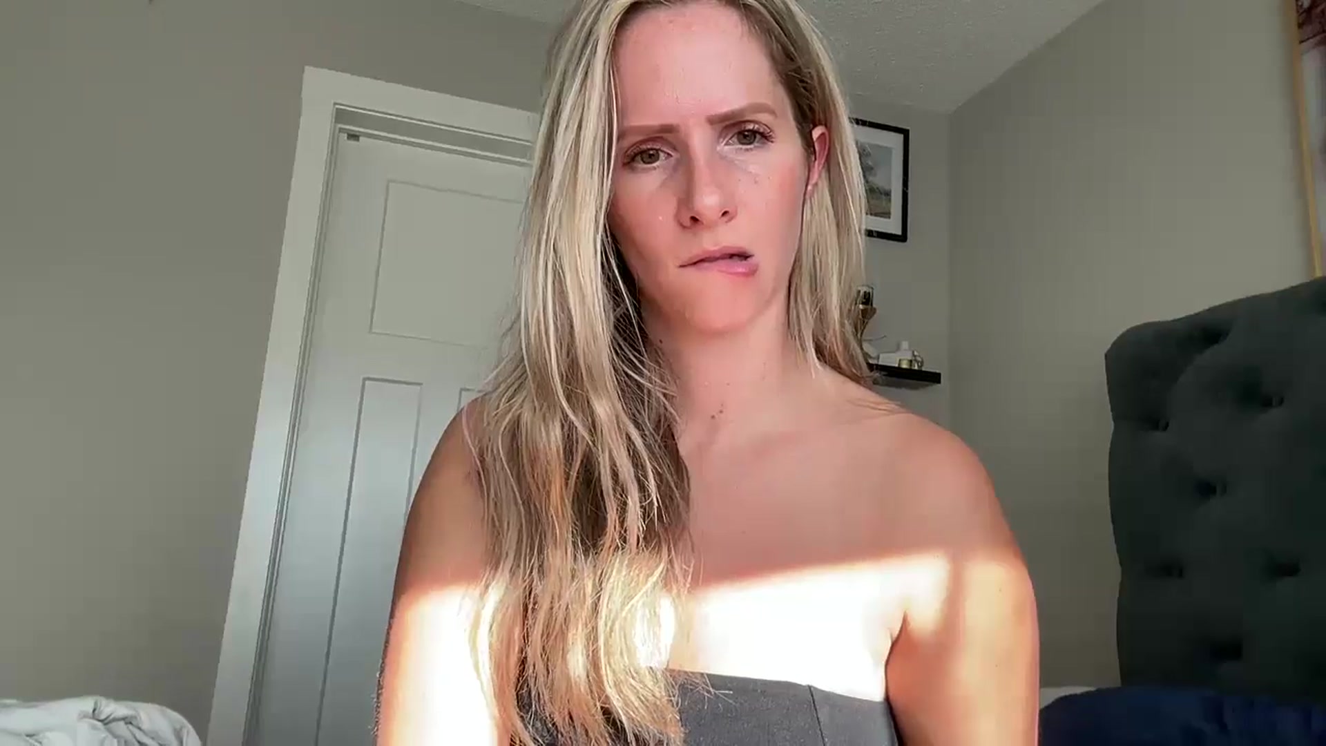 Gallery image thumbnail from Lucylux1's myfreecams stream on, 10/18/2024, 17:49 image 20 of 20