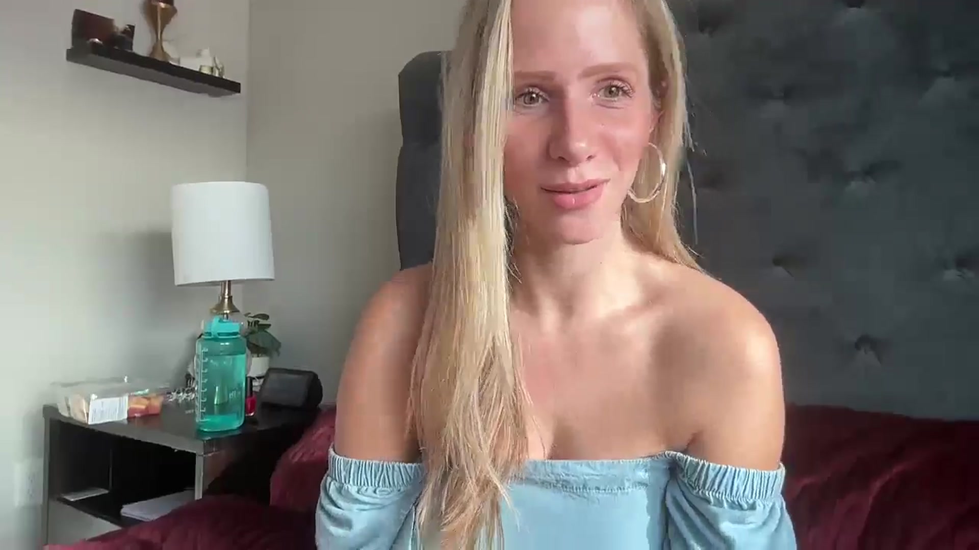 Gallery image thumbnail from Lucylux1's myfreecams stream on, 11/11/2024, 19:01 image 8 of 20