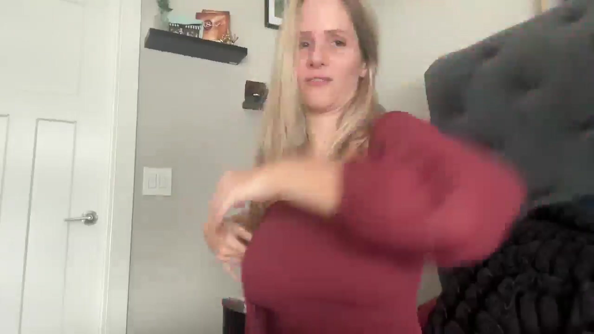 Gallery image thumbnail from Lucylux1's myfreecams stream on, 11/20/2024, 19:06 image 14 of 20