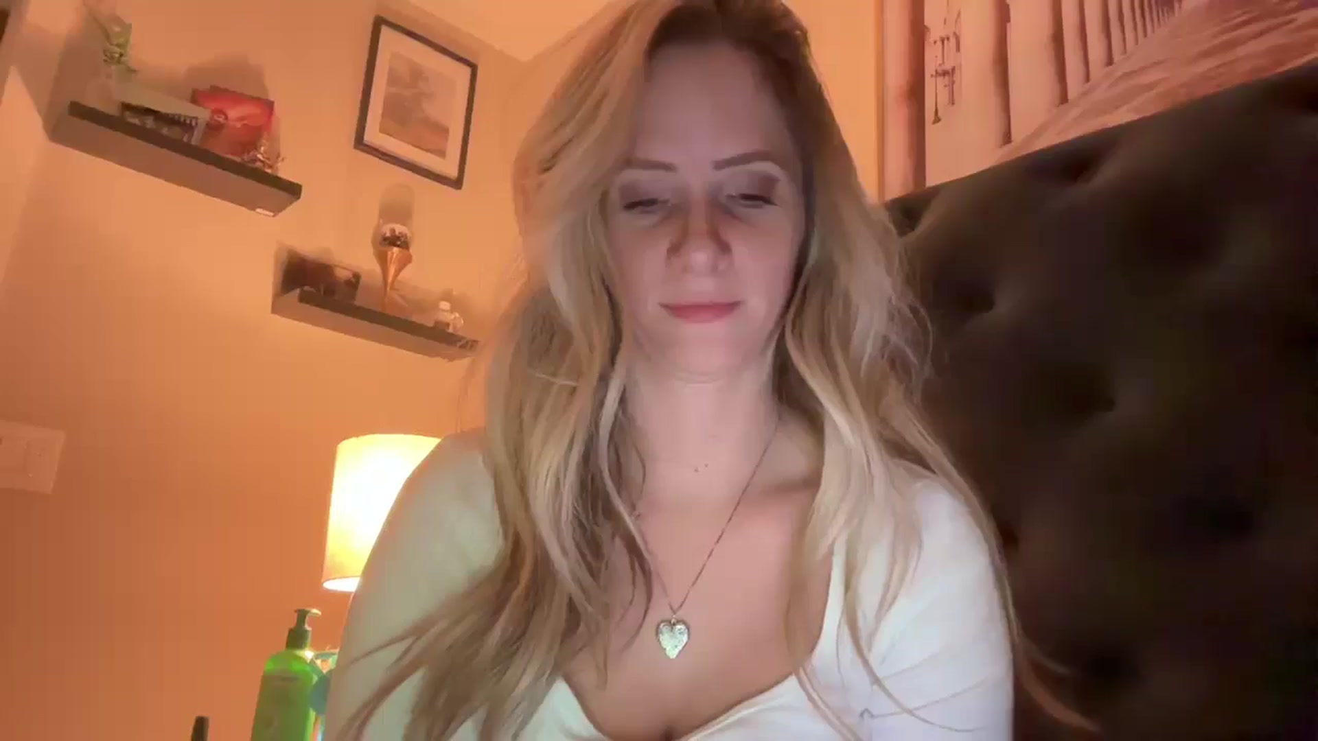 Gallery image thumbnail from Lucylux1's myfreecams stream on, 12/02/2024, 04:26 image 11 of 20