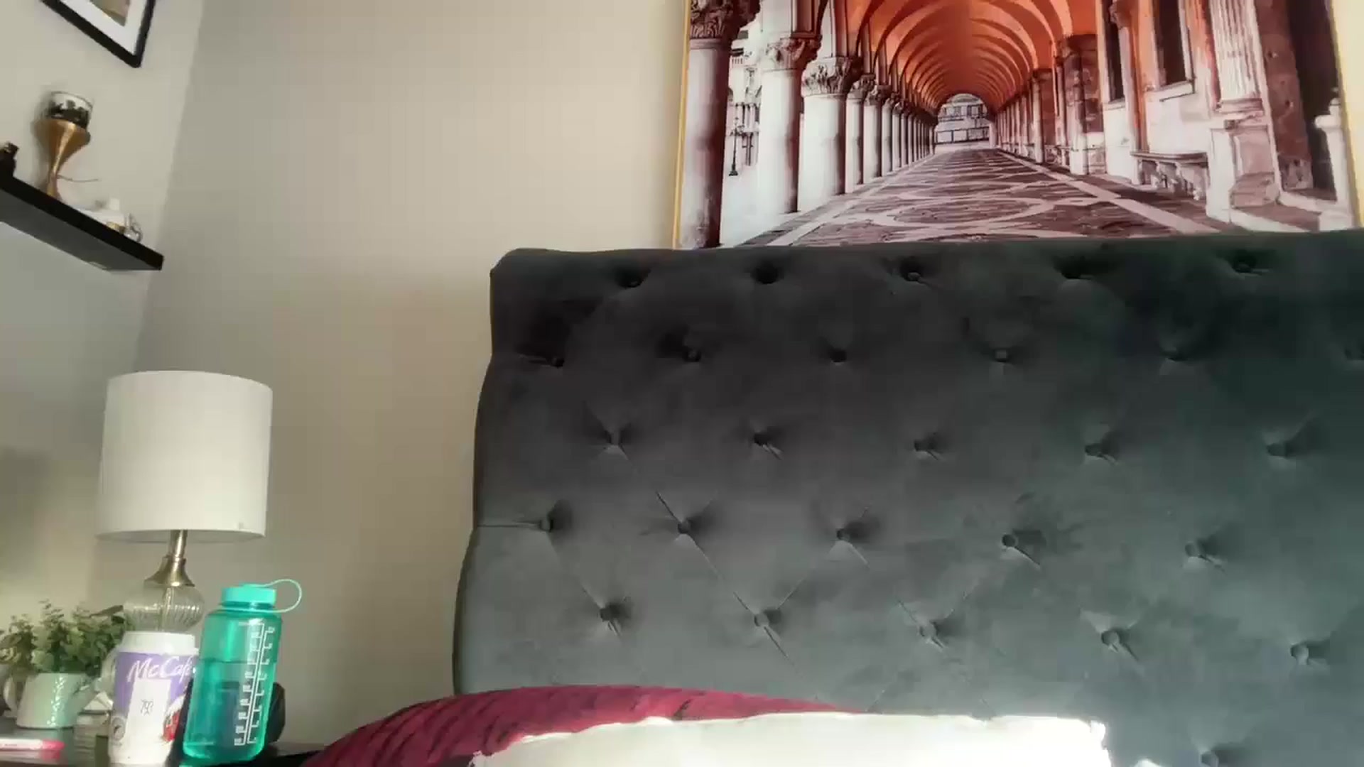 Gallery image thumbnail from Lucylux1's myfreecams stream on, 12/10/2024, 19:45 image 19 of 20