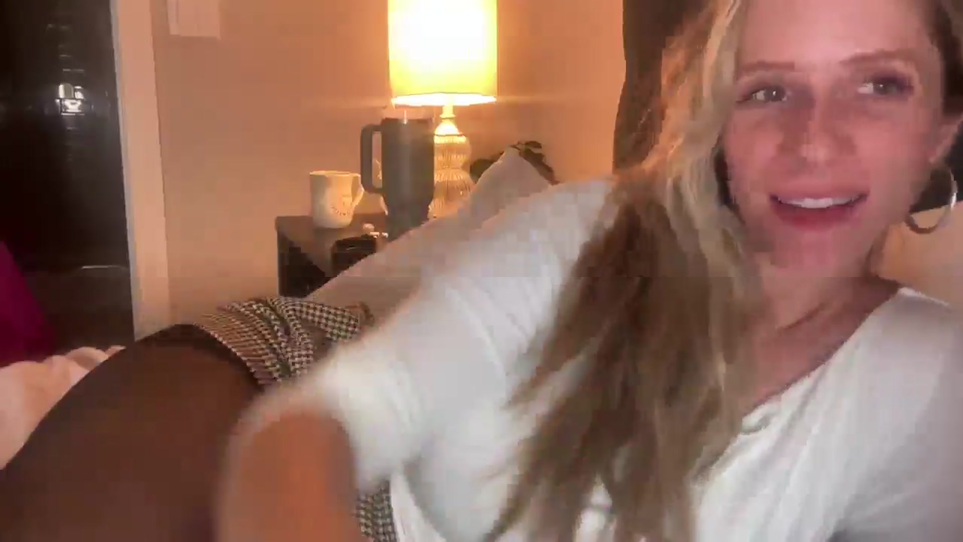 Gallery image thumbnail from Lucylux1's myfreecams stream on, 12/25/2024, 02:54 image 15 of 20