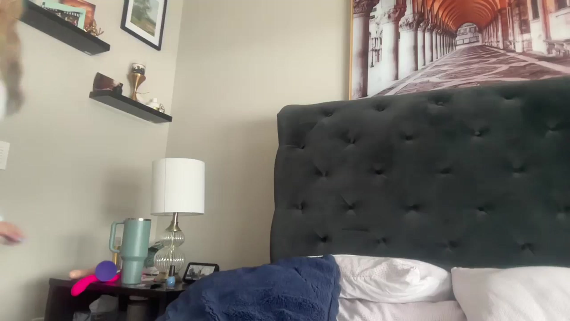 Gallery image thumbnail from Lucylux1's myfreecams stream on, 12/31/2024, 18:48 image 6 of 20
