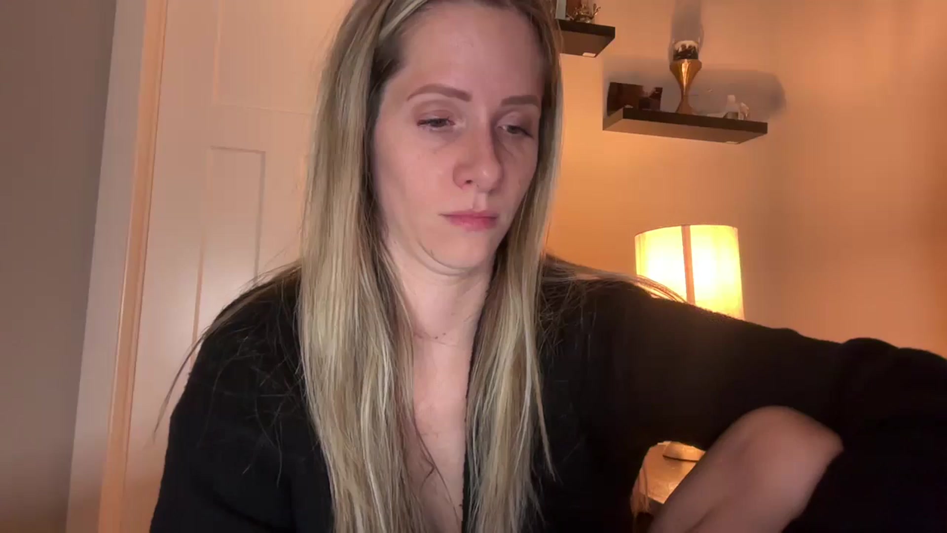 Gallery image thumbnail from Lucylux1's myfreecams stream on, 01/03/2025, 03:20 image 18 of 20