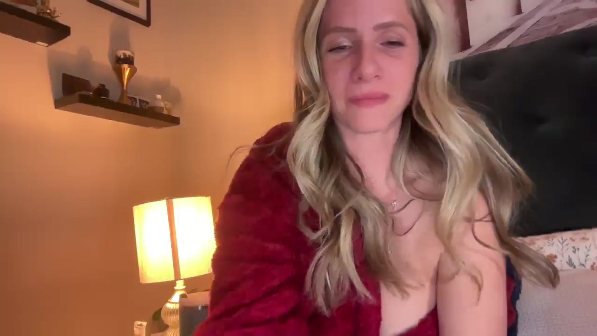 Gallery image thumbnail from Lucylux1's myfreecams stream on, 02/25/2025, 02:31 image 14 of 20