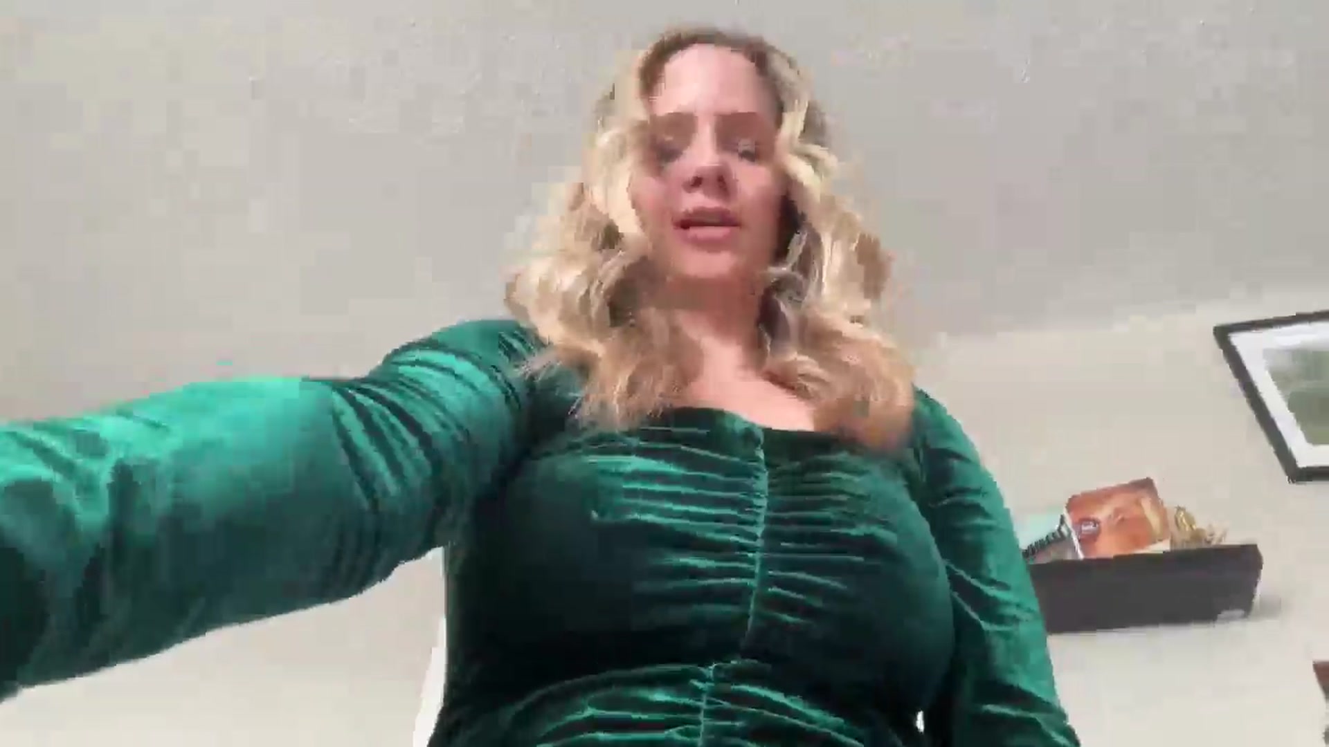 Gallery image thumbnail from Lucylux1's myfreecams stream on, 03/03/2025, 18:51 image 2 of 20