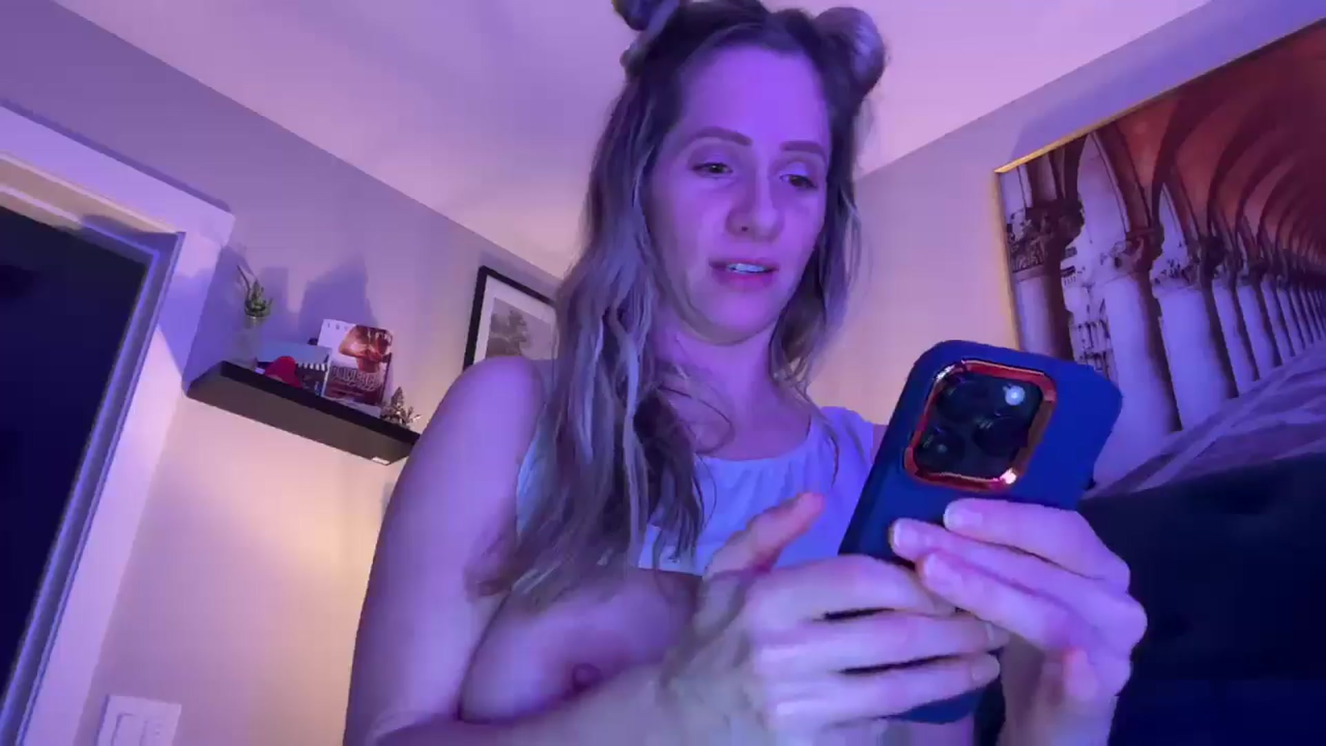 Gallery image thumbnail from Lucylux1's myfreecams stream on, 03/28/2025, 01:22 image 14 of 20