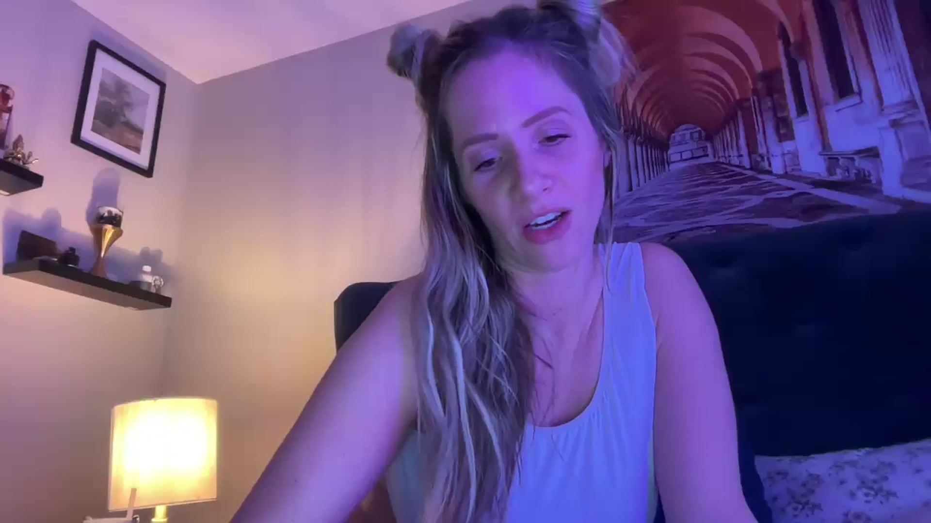 Gallery image thumbnail from Lucylux1's myfreecams stream on, 03/28/2025, 01:22 image 2 of 20