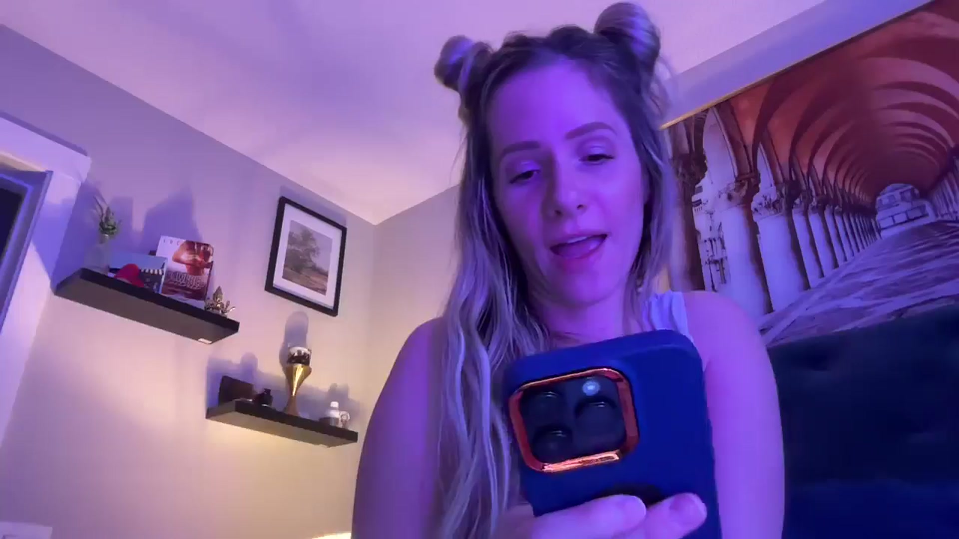 Gallery image thumbnail from Lucylux1's myfreecams stream on, 03/28/2025, 01:22 image 17 of 20