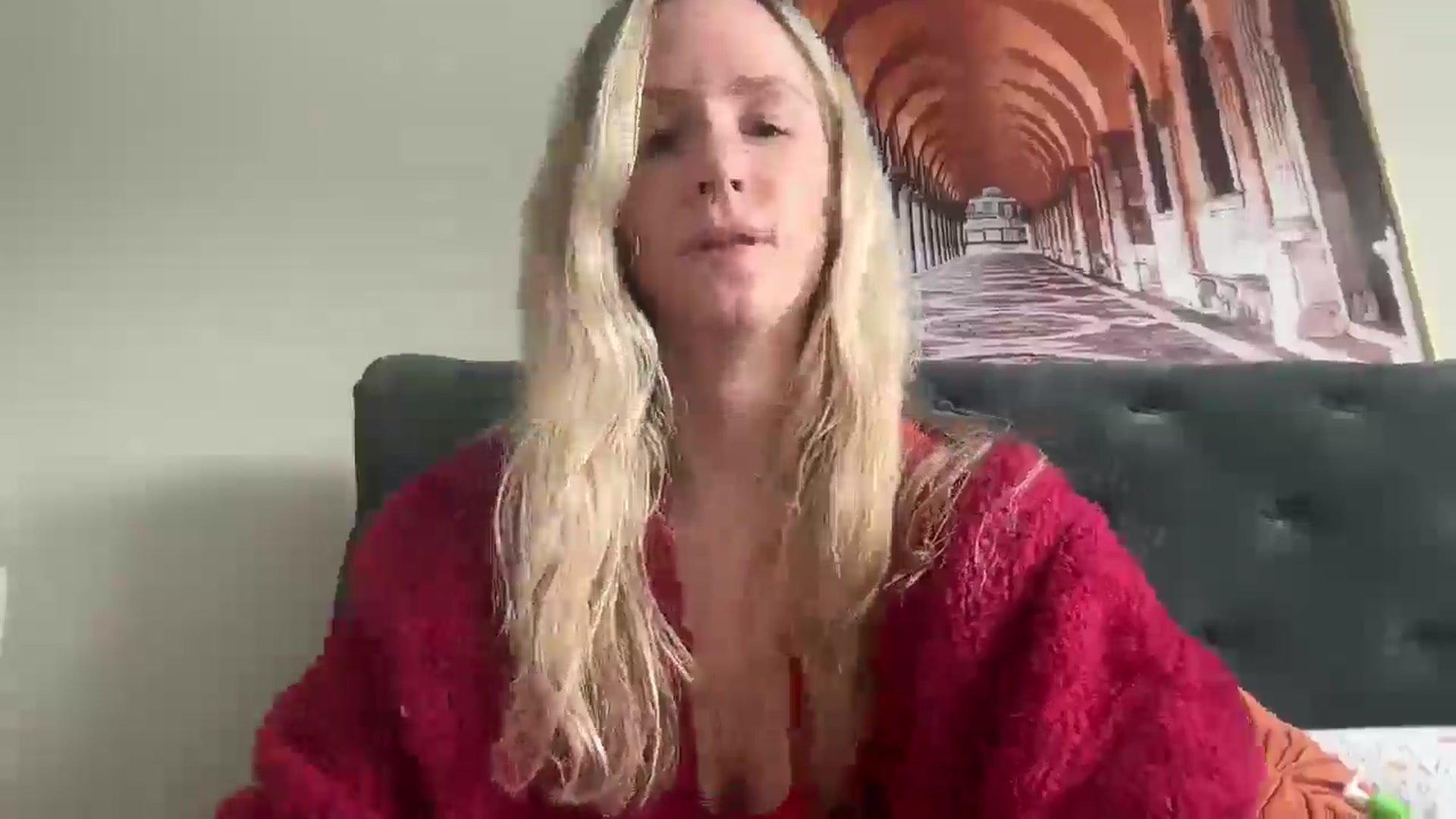 Gallery image thumbnail from Lucylux1's myfreecams stream on, 04/02/2025, 18:20 image 14 of 20