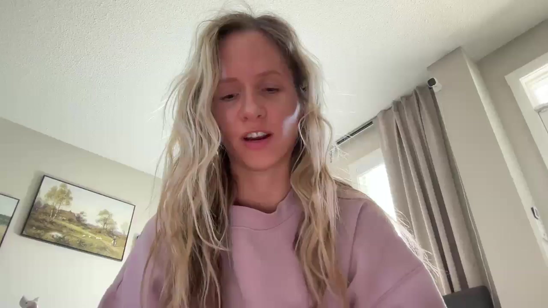 Gallery image thumbnail from Lucylux1's myfreecams stream on, 04/14/2025, 16:21 image 19 of 20