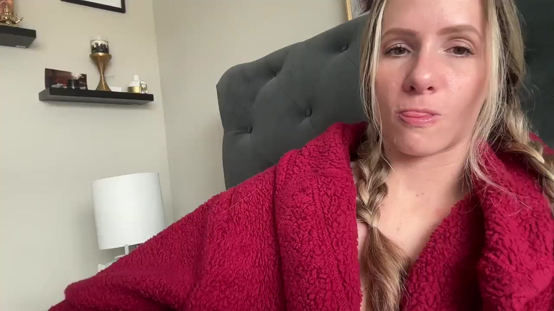 Gallery image thumbnail from Lucylux1's myfreecams stream on, 04/29/2025, 18:26 image 1 of 20