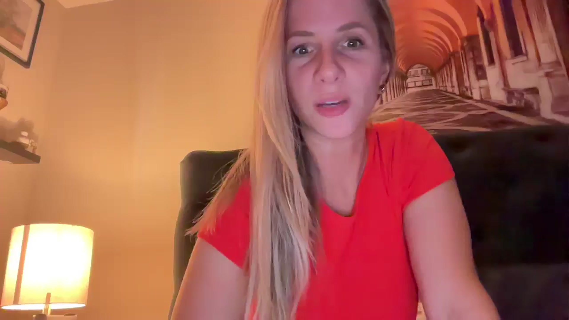 Gallery image thumbnail from Lucylux1's myfreecams stream on, 05/05/2025, 03:33 image 10 of 20