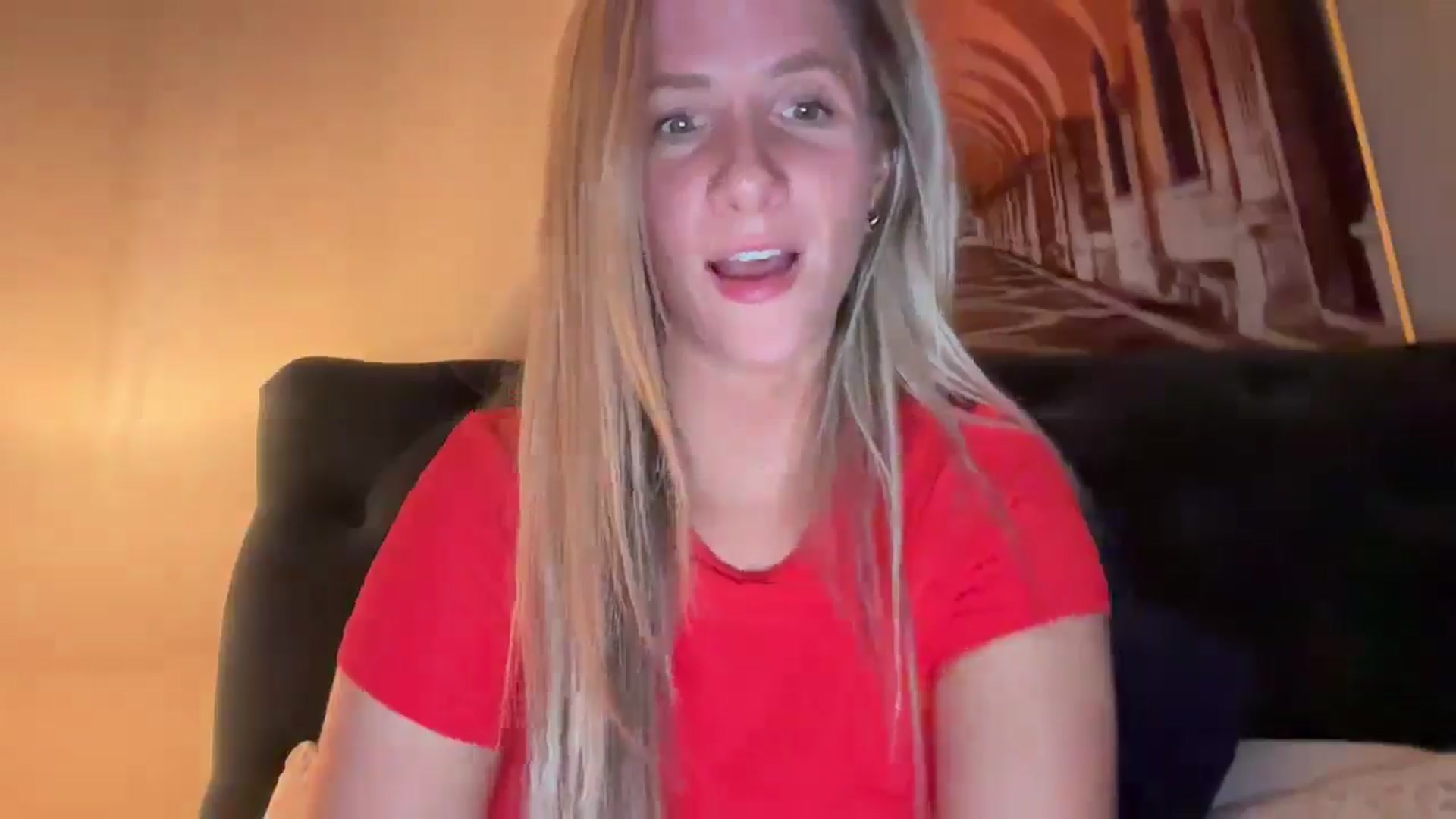 Gallery image thumbnail from Lucylux1's myfreecams stream on, 05/05/2025, 03:33 image 15 of 20