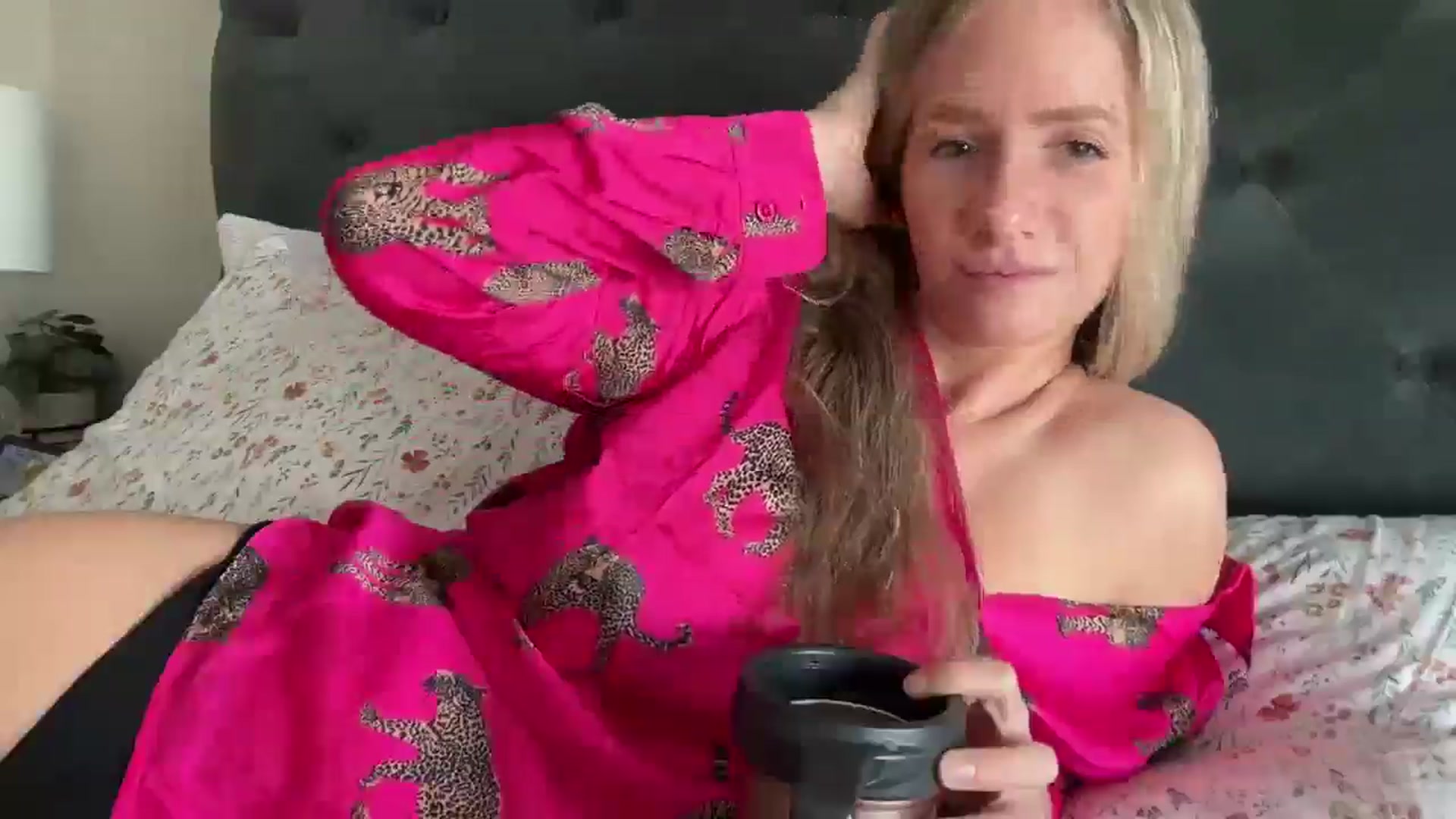 Gallery image thumbnail from Lucylux1's myfreecams stream on, 05/09/2025, 16:26 image 2 of 20