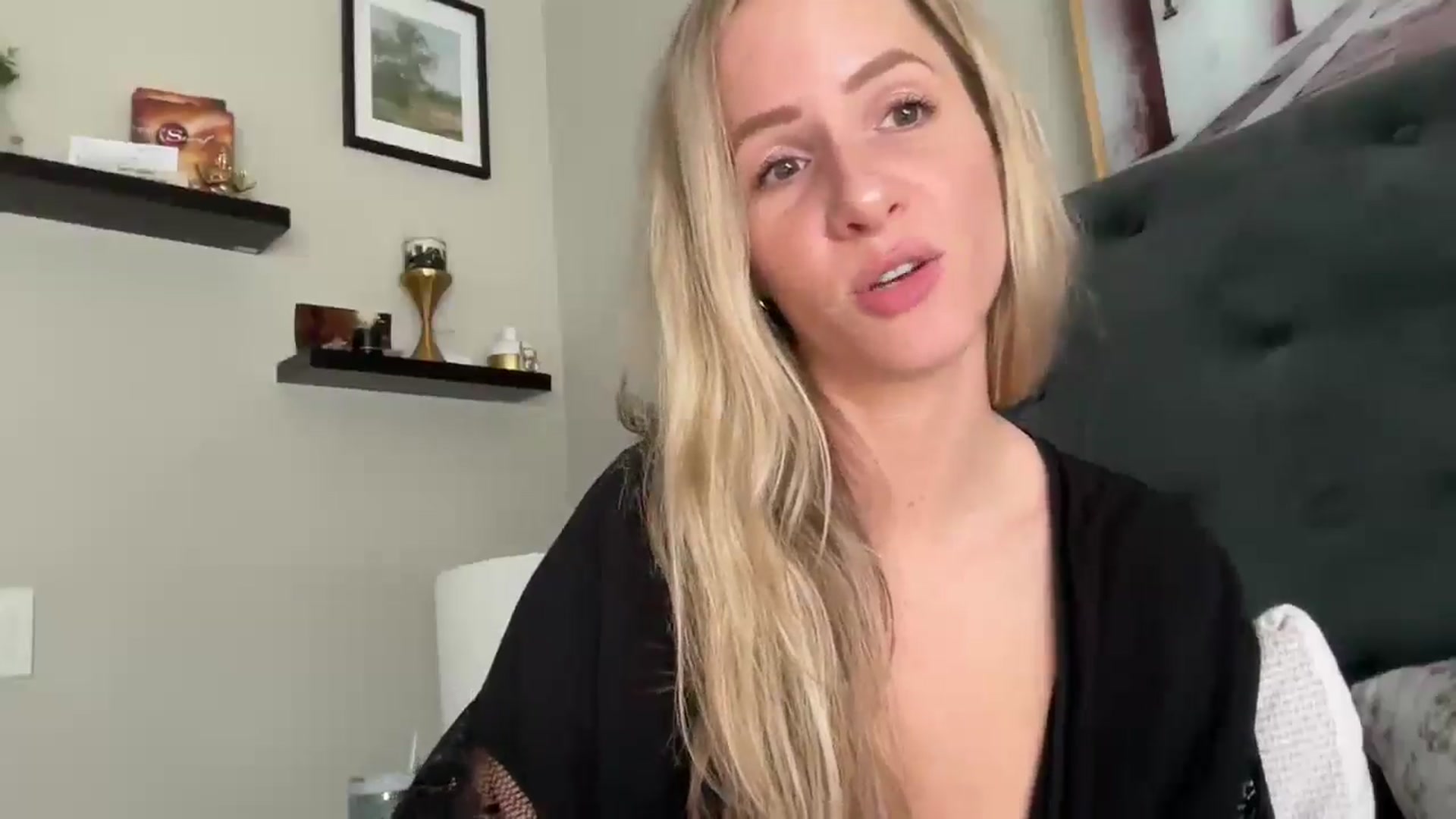 Gallery image thumbnail from Lucylux1's myfreecams stream on, 05/12/2025, 18:50 image 3 of 20