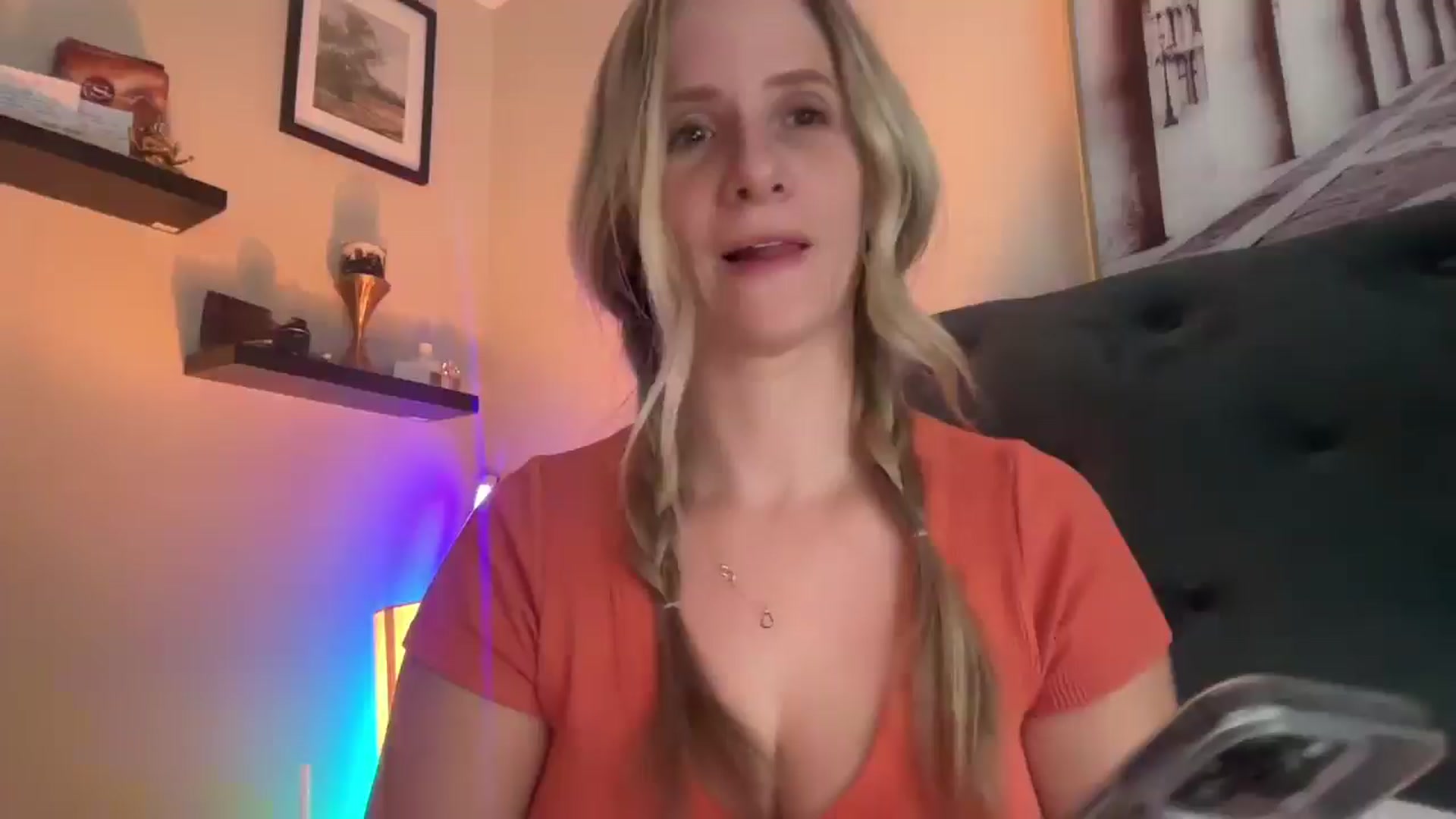 Gallery image thumbnail from Lucylux1's myfreecams stream on, 06/18/2025, 02:20 image 1 of 20