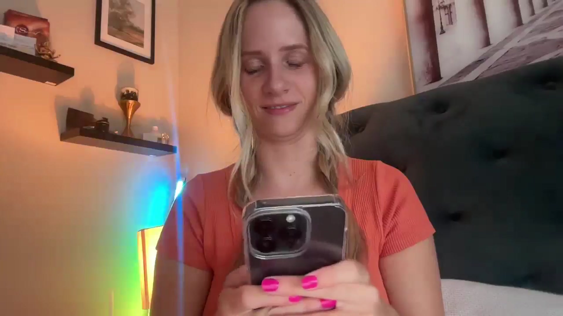 Gallery image thumbnail from Lucylux1's myfreecams stream on, 06/18/2025, 02:20 image 4 of 20