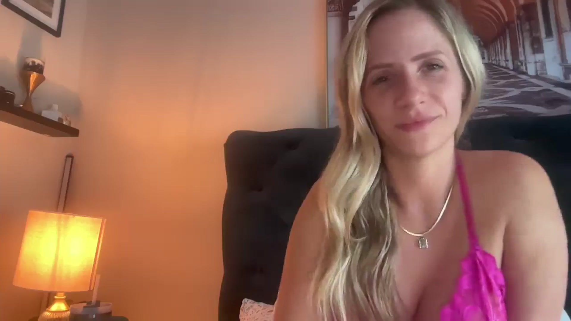 Gallery image thumbnail from Lucylux1's myfreecams stream on, 07/01/2025, 02:47 image 3 of 20