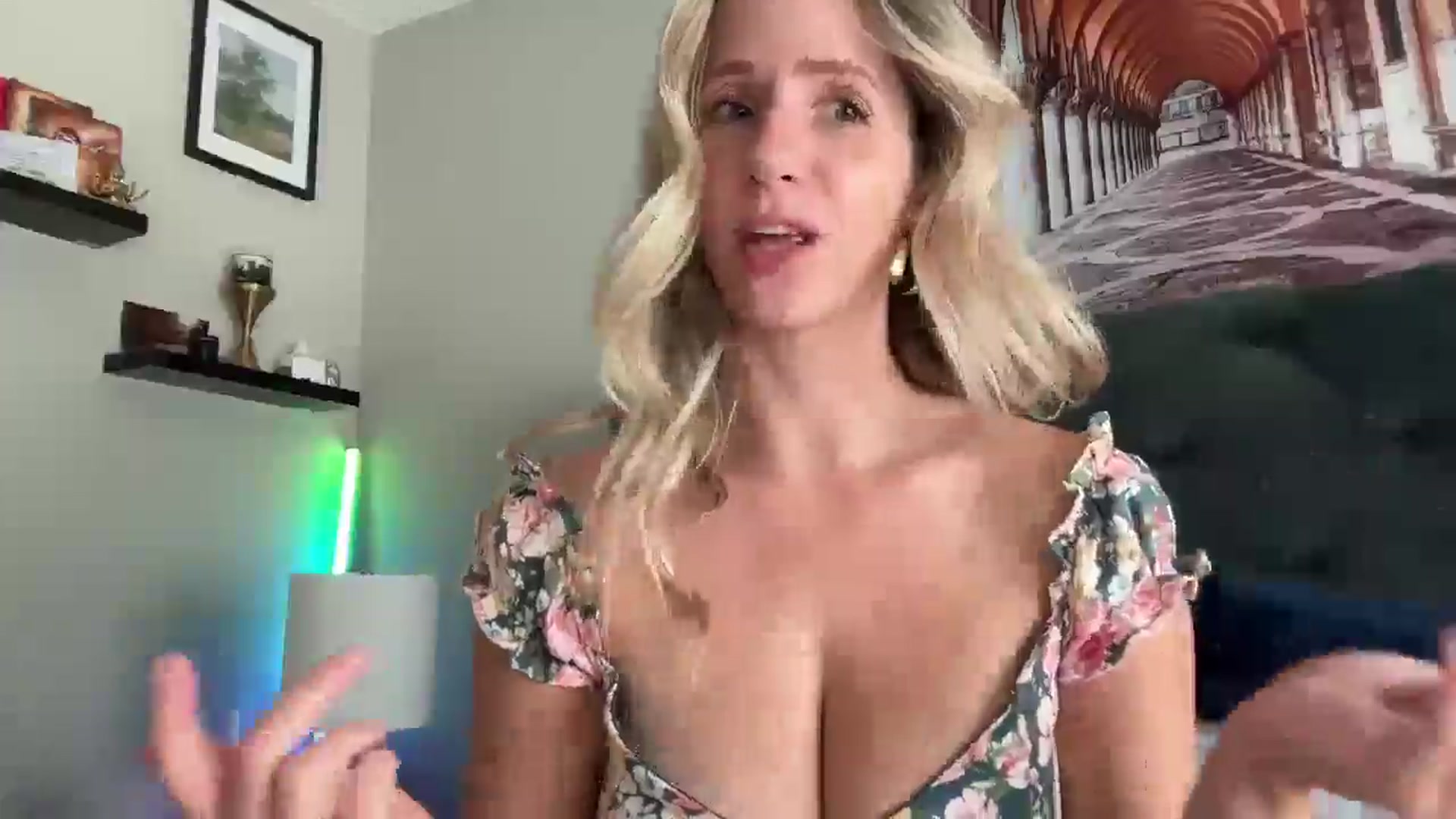 Gallery image thumbnail from Lucylux1's myfreecams stream on, 07/28/2025, 19:11 image 13 of 20