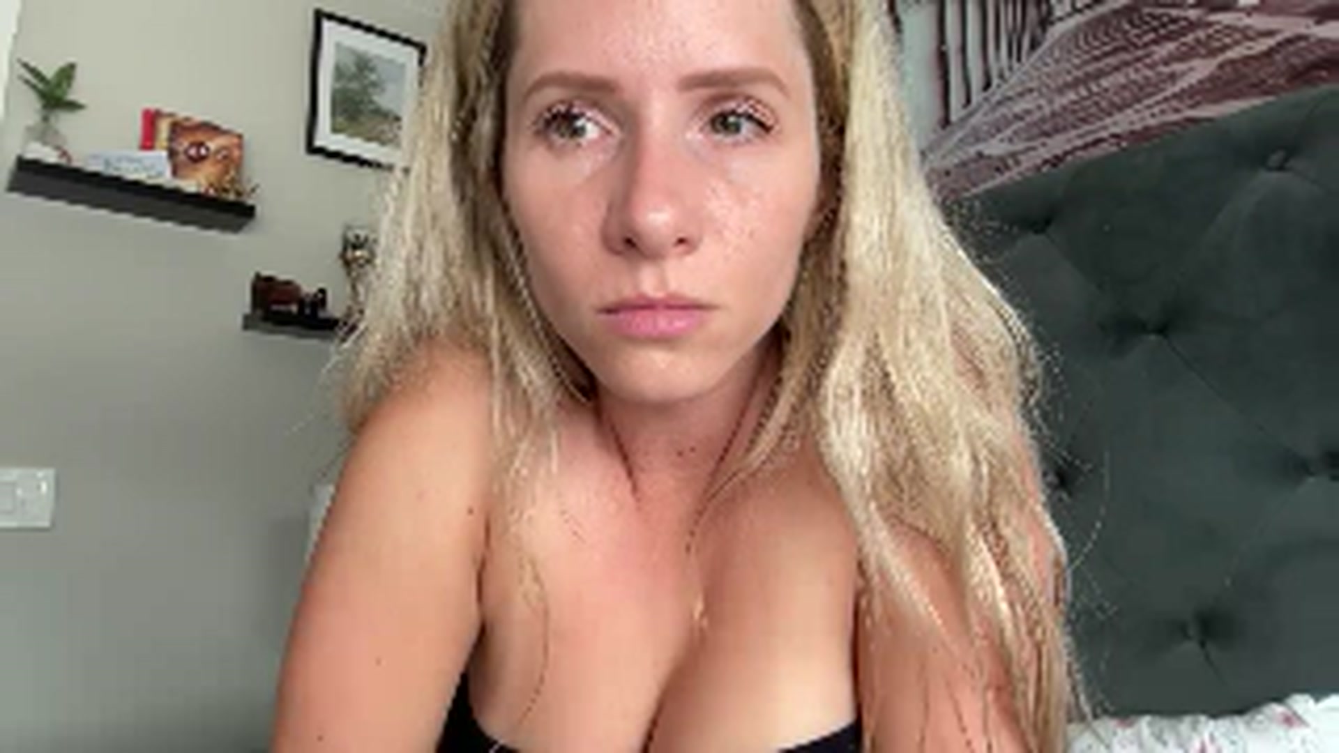Gallery image thumbnail from Lucylux1's myfreecams stream on, 08/13/2025, 22:23 image 1 of 20