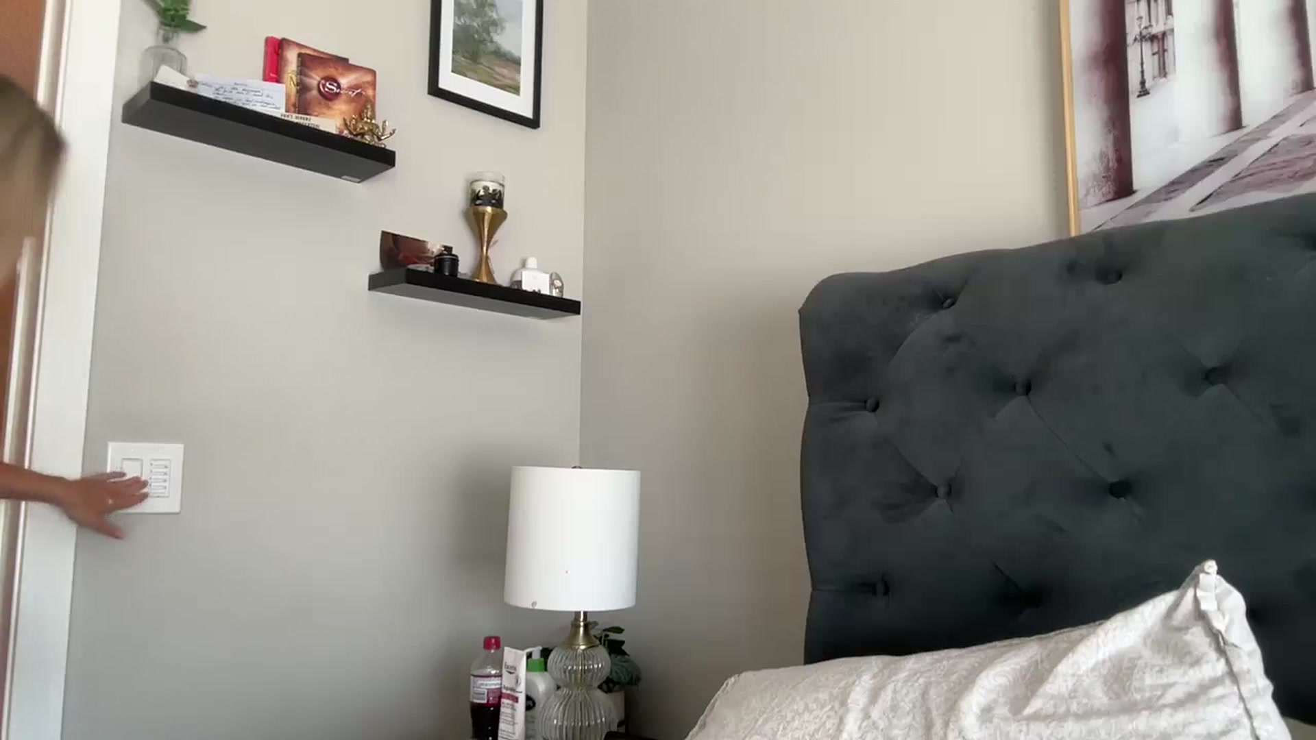 Gallery image thumbnail from Lucylux1's myfreecams stream on, 08/19/2025, 17:10 image 15 of 20