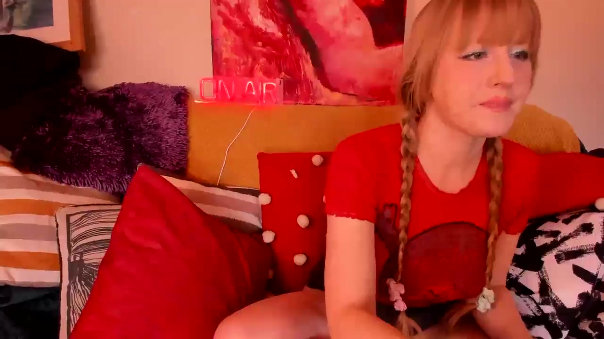 Gallery image thumbnail from Lucymuse's myfreecams stream on, 03/18/2025, 11:10 image 13 of 20