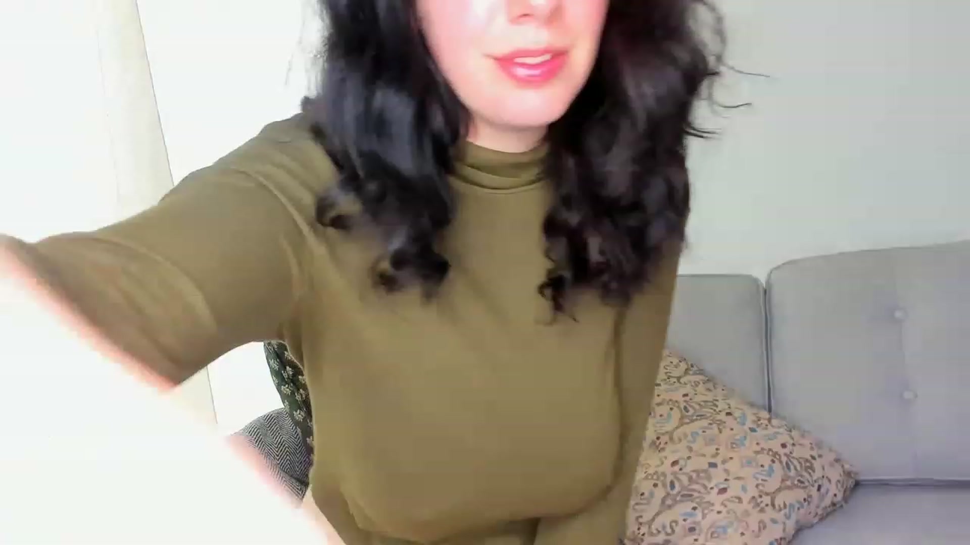 Gallery image thumbnail from Lucysummer's myfreecams stream on, 08/08/2023, 08:54 image 11 of 20