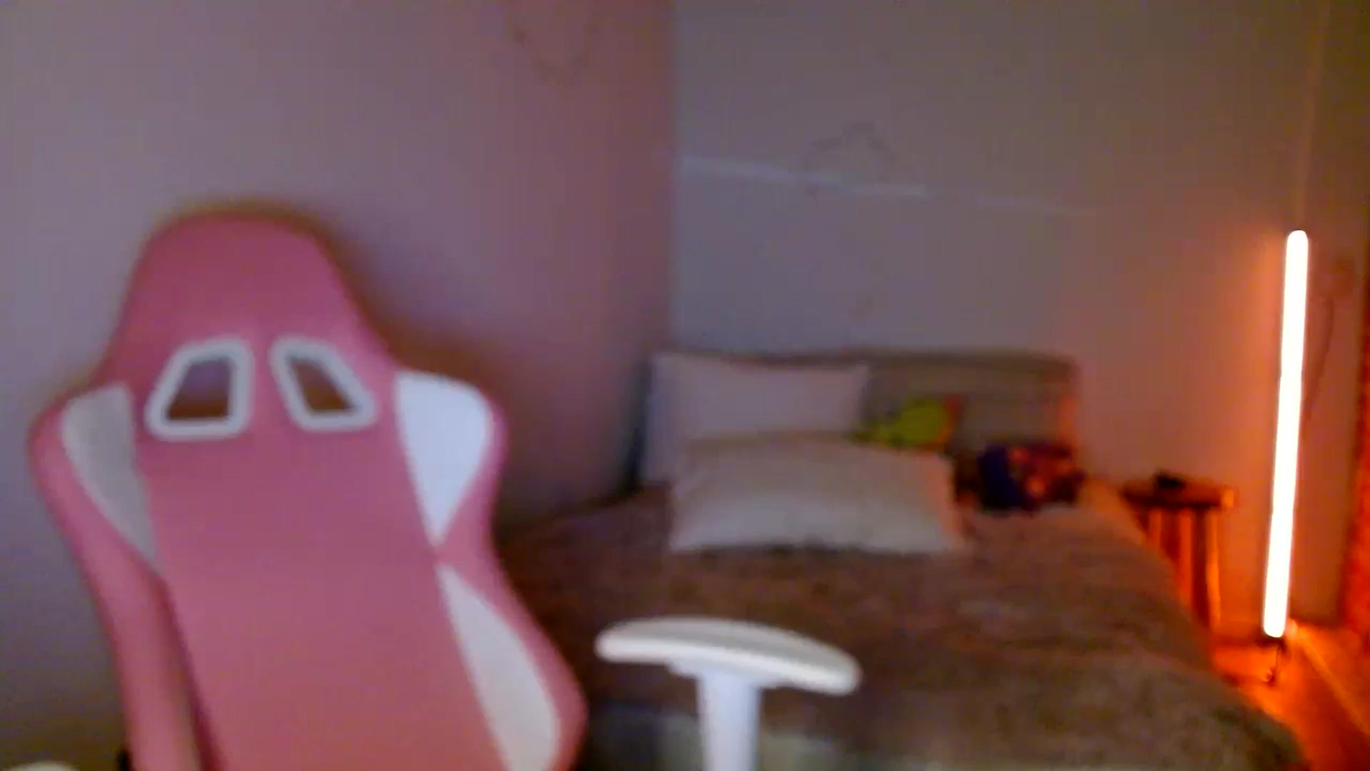 Gallery image thumbnail from Lucyy_fer's myfreecams stream on, 07/10/2023, 06:01 image 9 of 20