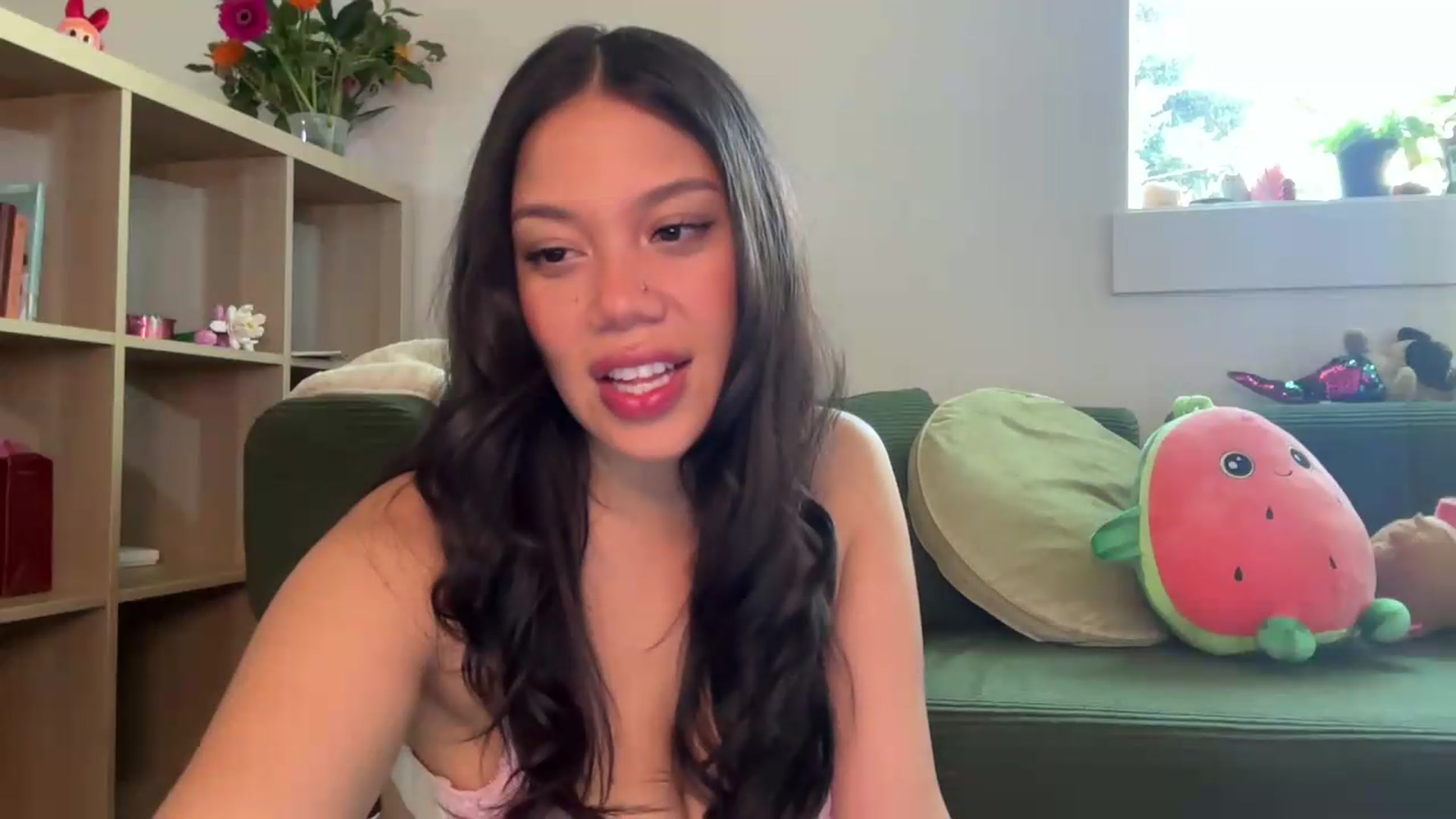 Gallery image thumbnail from Lucyy_fer's myfreecams stream on, 07/05/2026, 24:46 image 16 of 20
