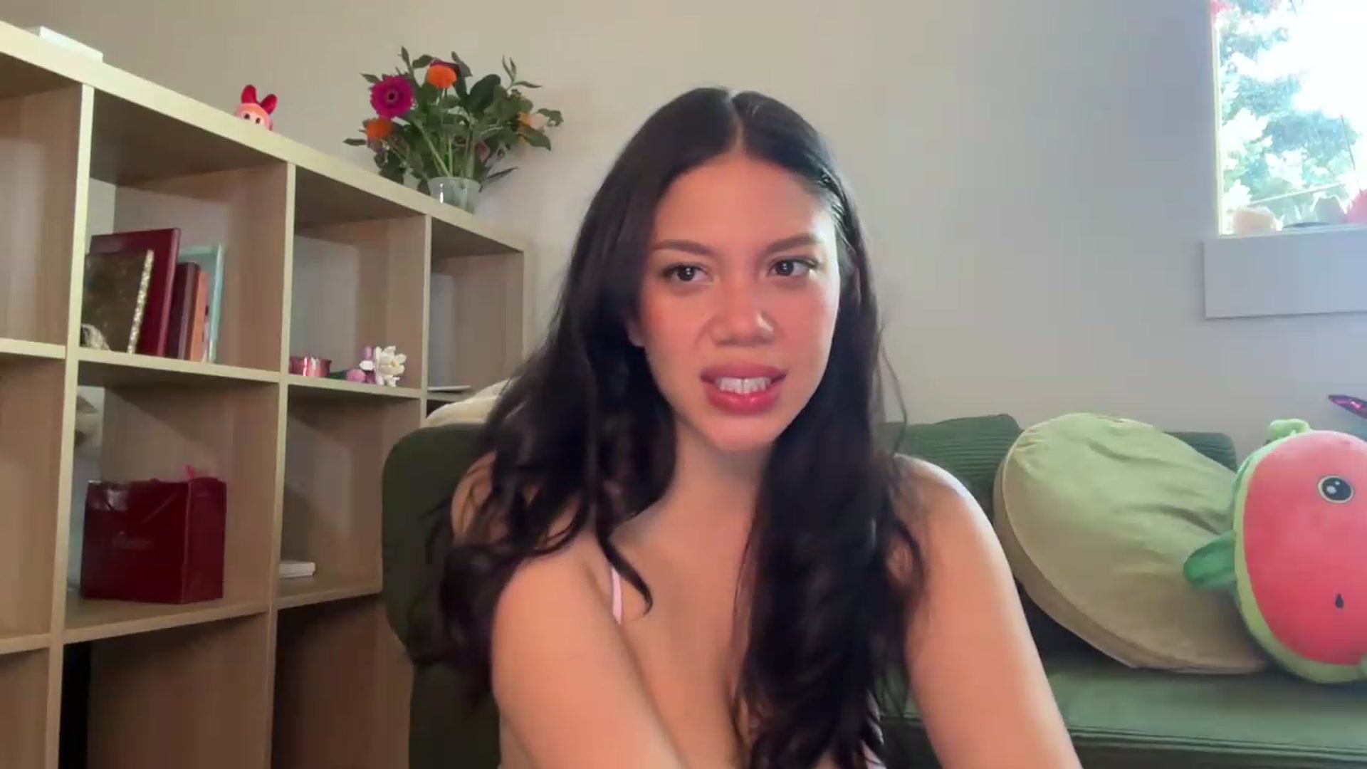 Gallery image thumbnail from Lucyy_fer's myfreecams stream on, 07/05/2026, 24:46 image 12 of 20
