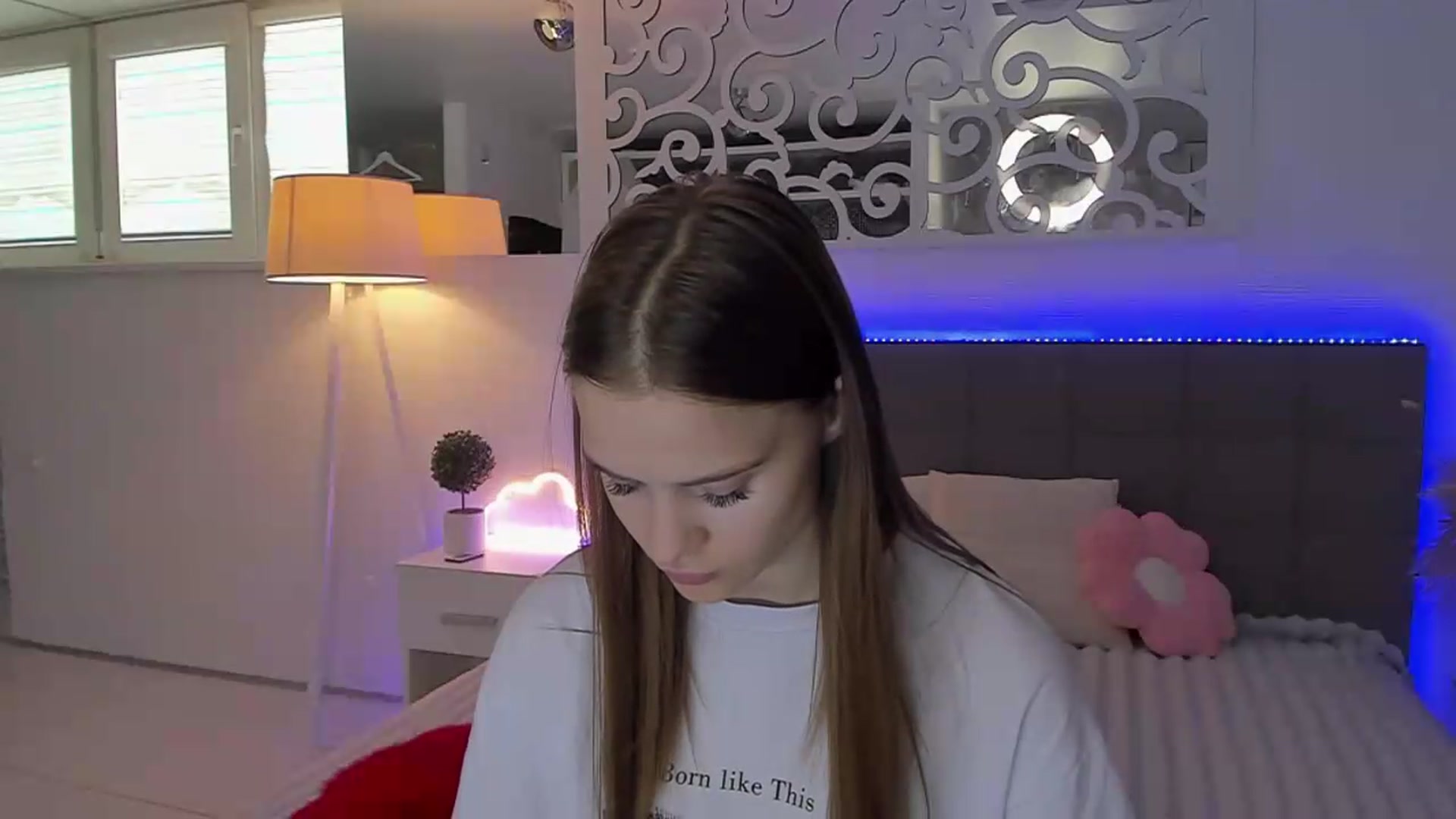 Gallery image thumbnail from LuisaClover's myfreecams stream on, 07/26/2026, 12:48 image 19 of 20