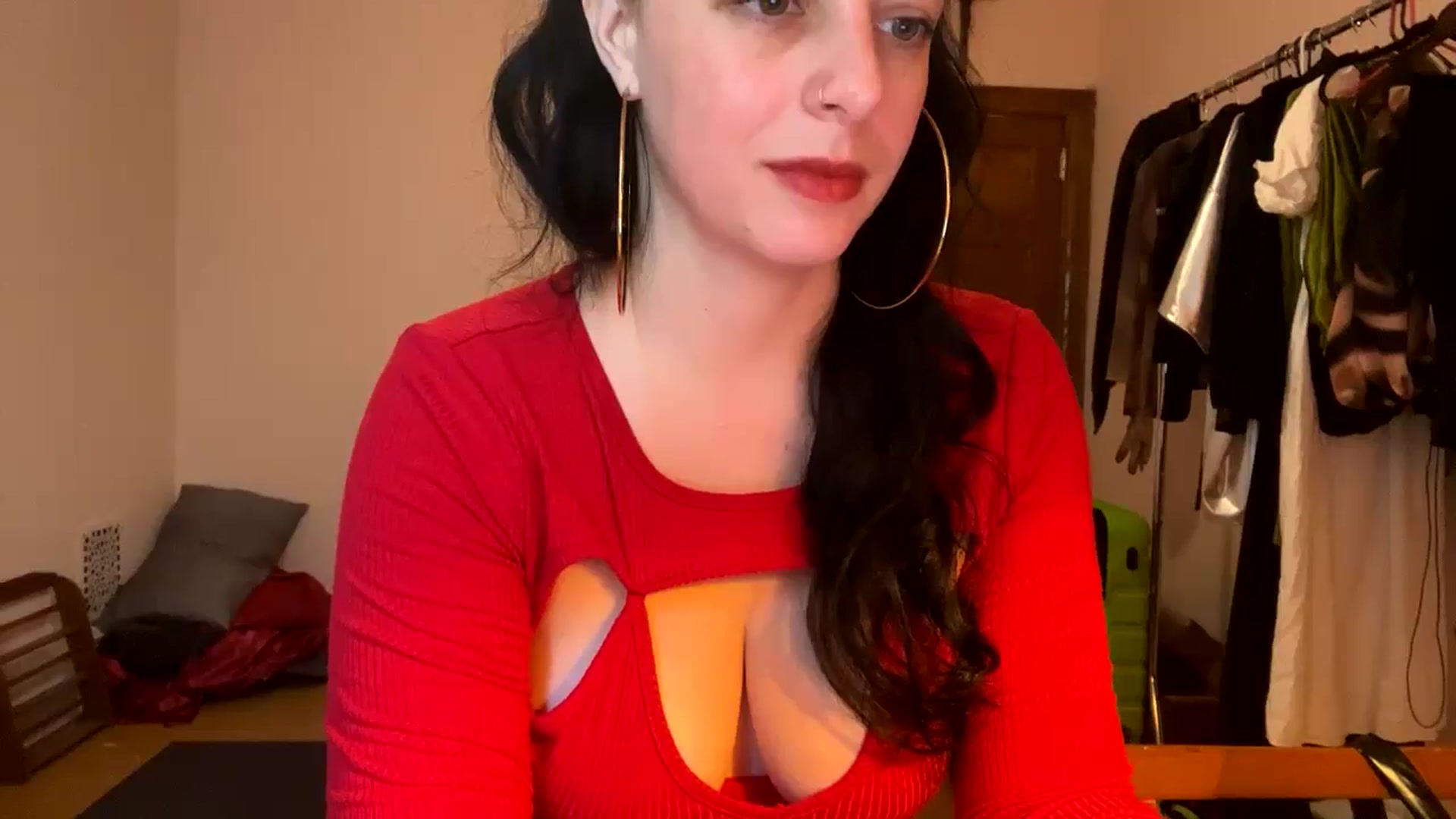Gallery image thumbnail from LuisaThorneX's myfreecams stream on, 05/20/2024, 23:23 image 5 of 20