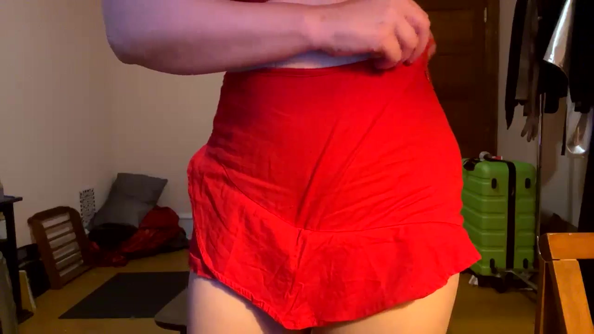 Gallery image thumbnail from LuisaThorneX's myfreecams stream on, 05/21/2024, 24:18 image 9 of 20
