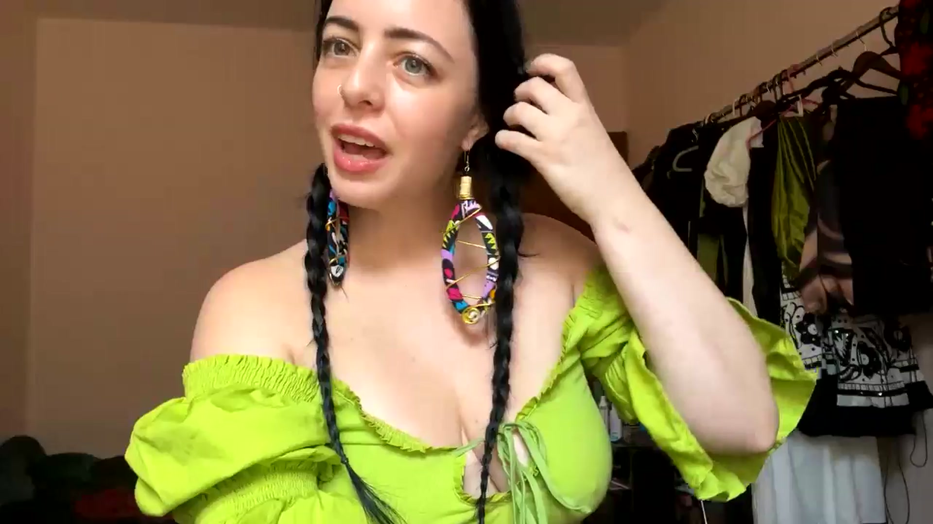 Gallery image thumbnail from LuisaThorneX's myfreecams stream on, 06/17/2024, 21:47 image 13 of 20