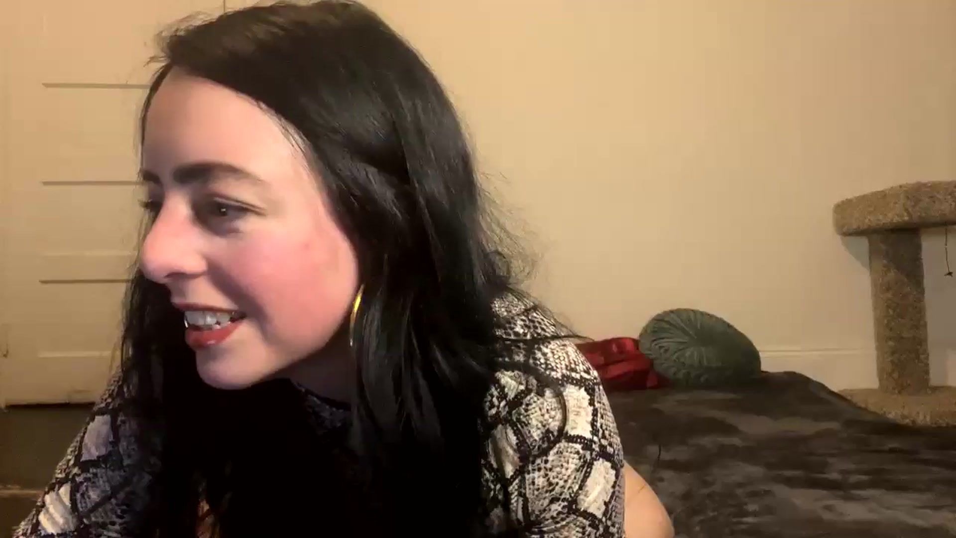Gallery image thumbnail from LuisaThorneX's myfreecams stream on, 01/01/2025, 02:54 image 14 of 20