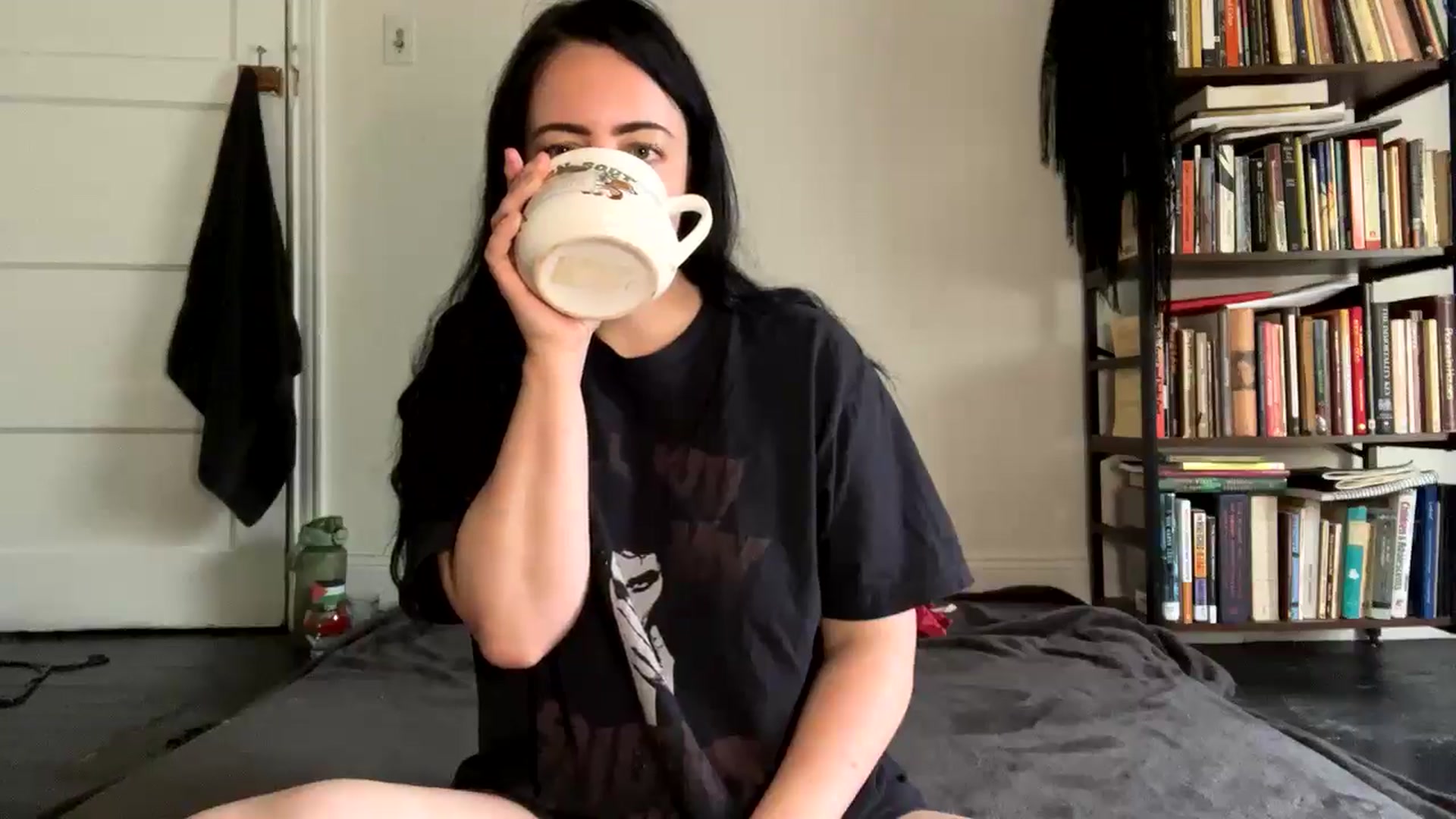 Gallery image thumbnail from LuisaThorneX's myfreecams stream on, 05/02/2025, 12:36 image 4 of 20