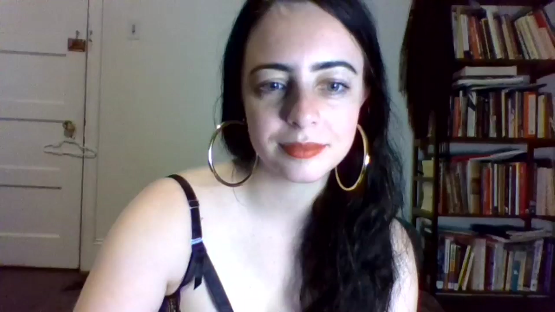 Gallery image thumbnail from LuisaThorneX's myfreecams stream on, 05/05/2025, 01:31 image 1 of 20