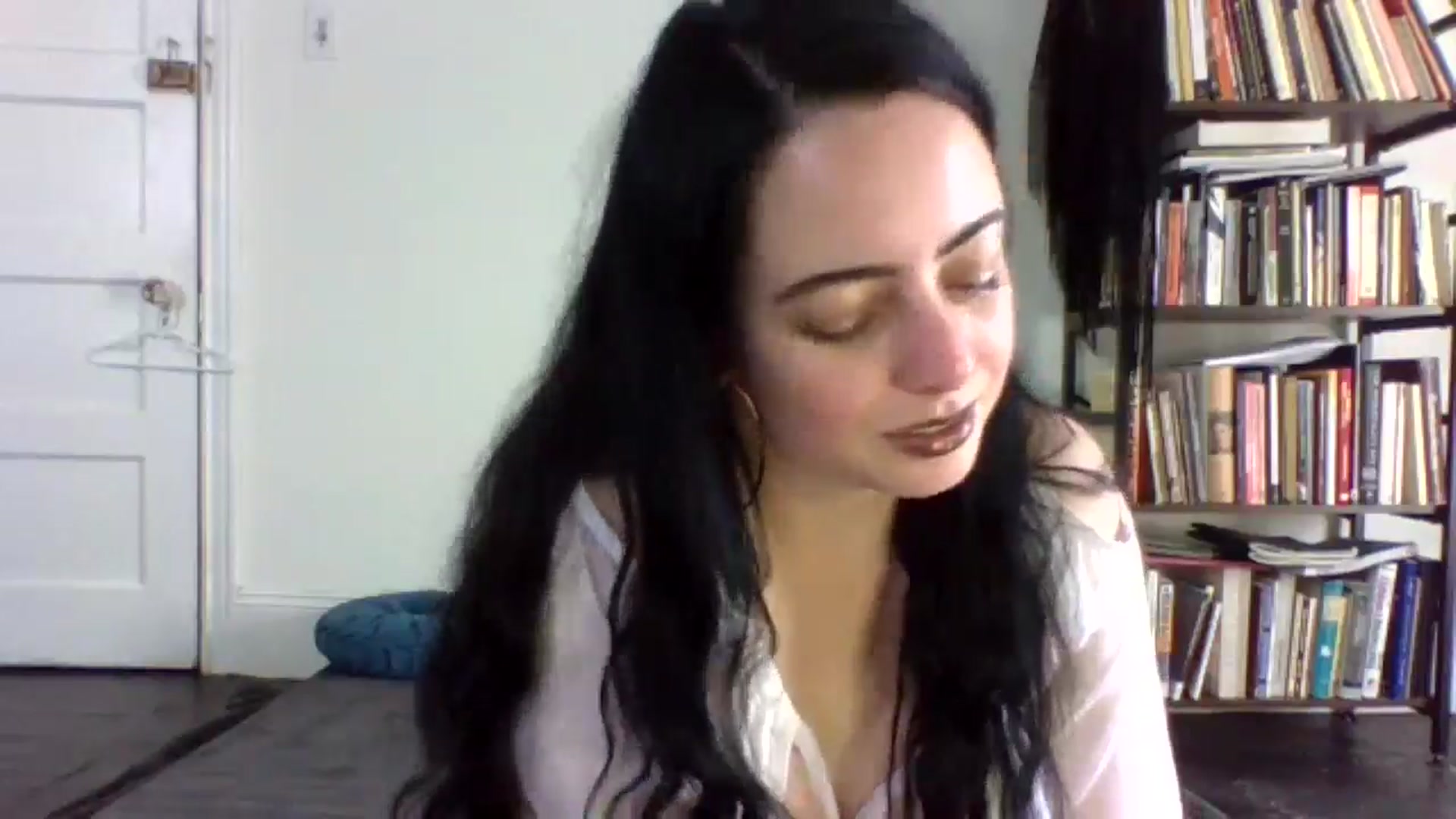 Gallery image thumbnail from LuisaThorneX's myfreecams stream on, 05/07/2025, 19:41 image 2 of 20