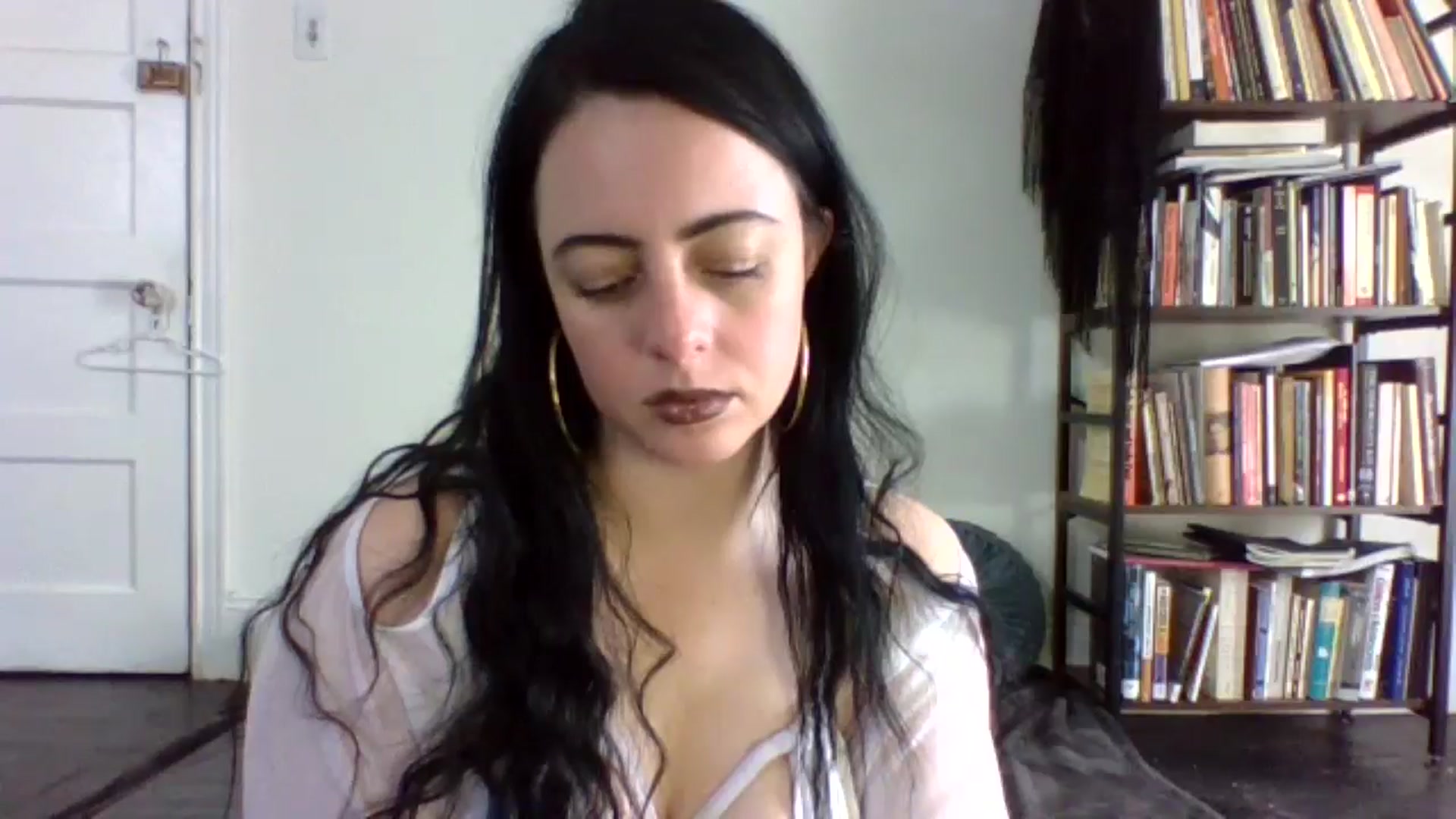 Gallery image thumbnail from LuisaThorneX's myfreecams stream on, 05/07/2025, 19:41 image 10 of 20