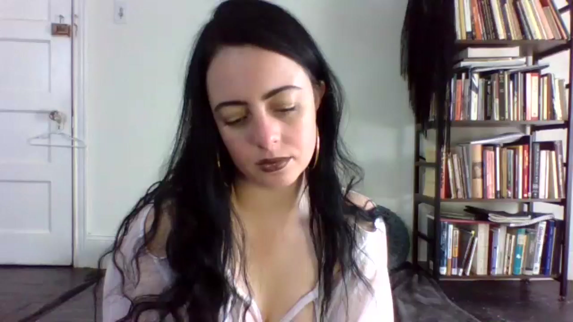 Gallery image thumbnail from LuisaThorneX's myfreecams stream on, 05/07/2025, 19:41 image 9 of 20