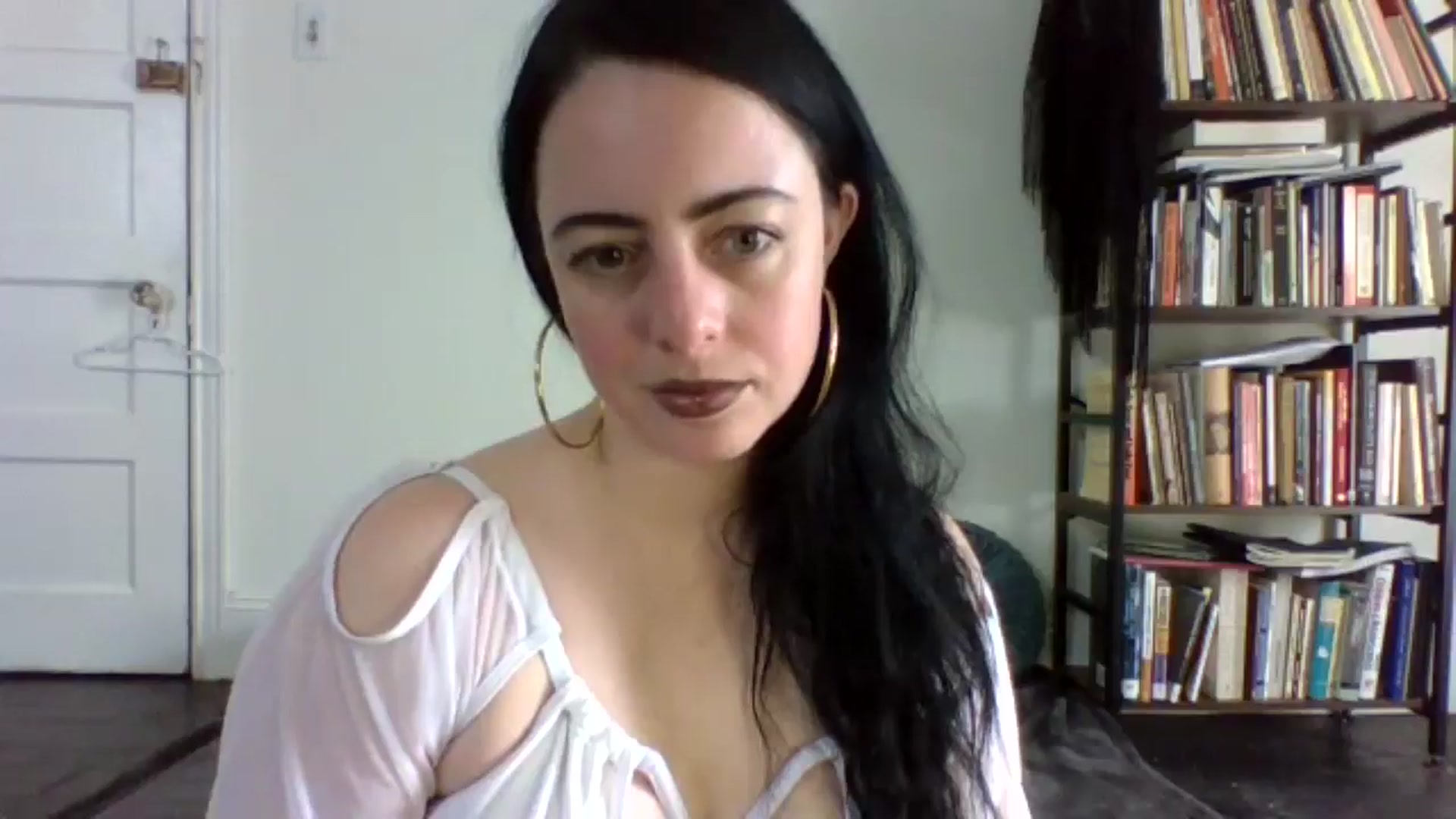 Gallery image thumbnail from LuisaThorneX's myfreecams stream on, 05/07/2025, 19:41 image 11 of 20