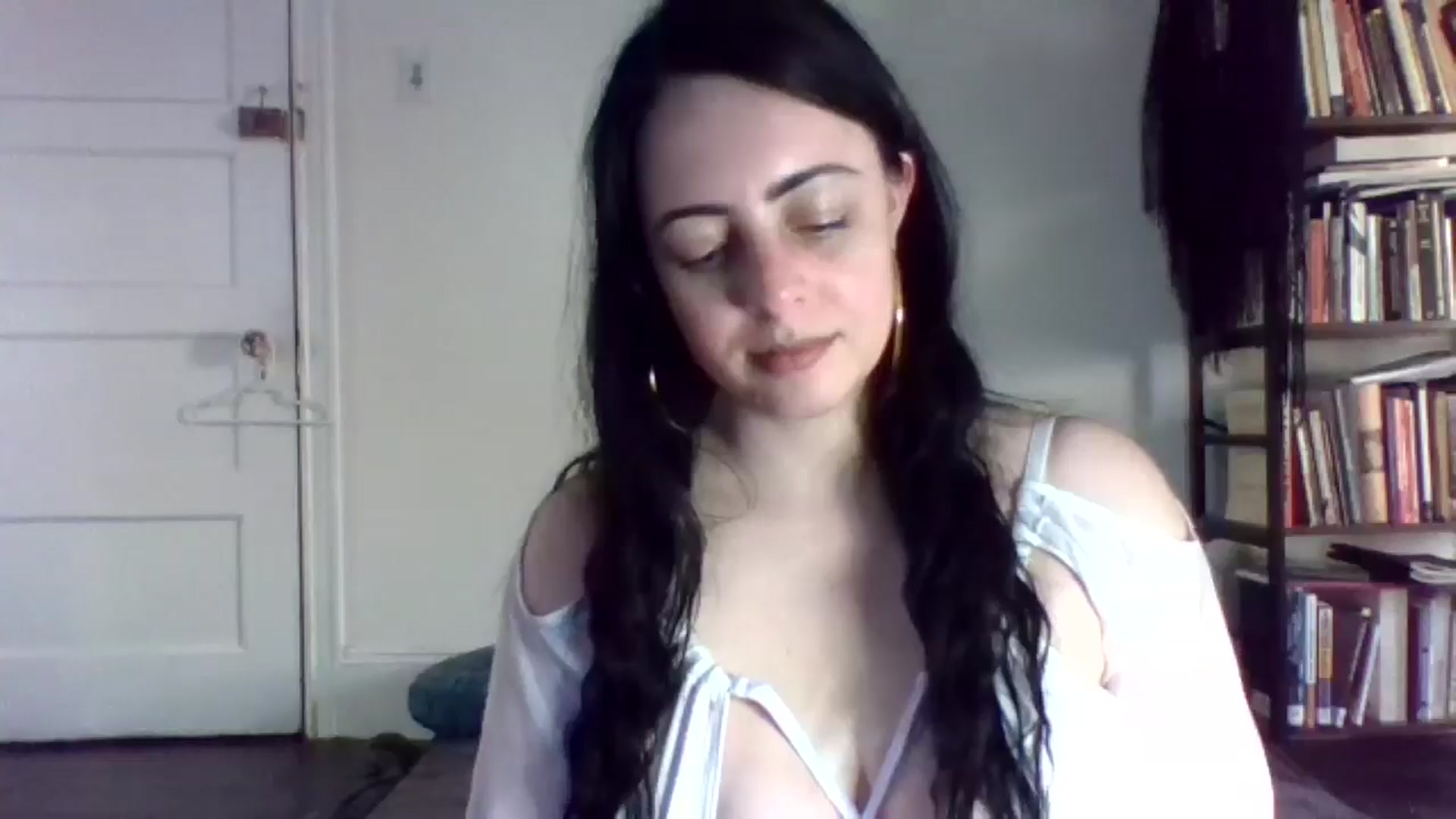 Gallery image thumbnail from LuisaThorneX's myfreecams stream on, 05/07/2025, 23:52 image 8 of 20