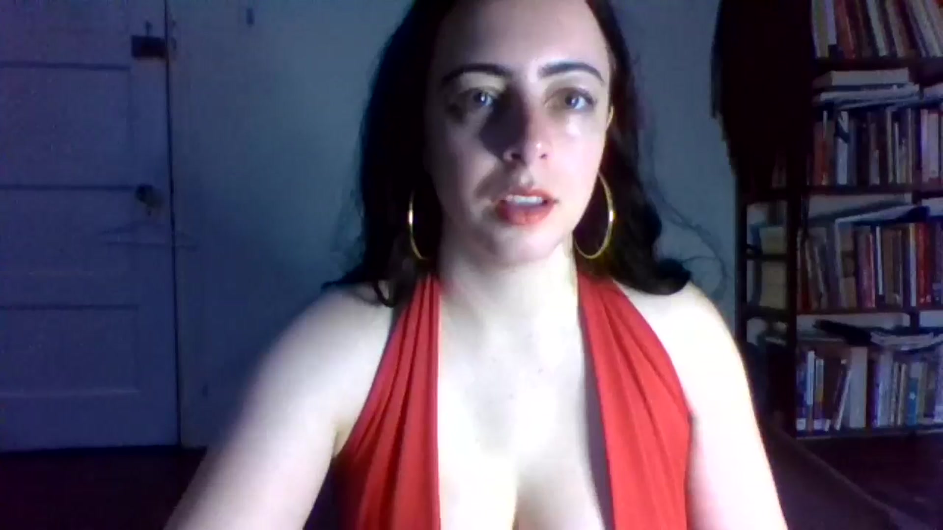 Gallery image thumbnail from LuisaThorneX's myfreecams stream on, 05/13/2025, 10:53 image 9 of 20
