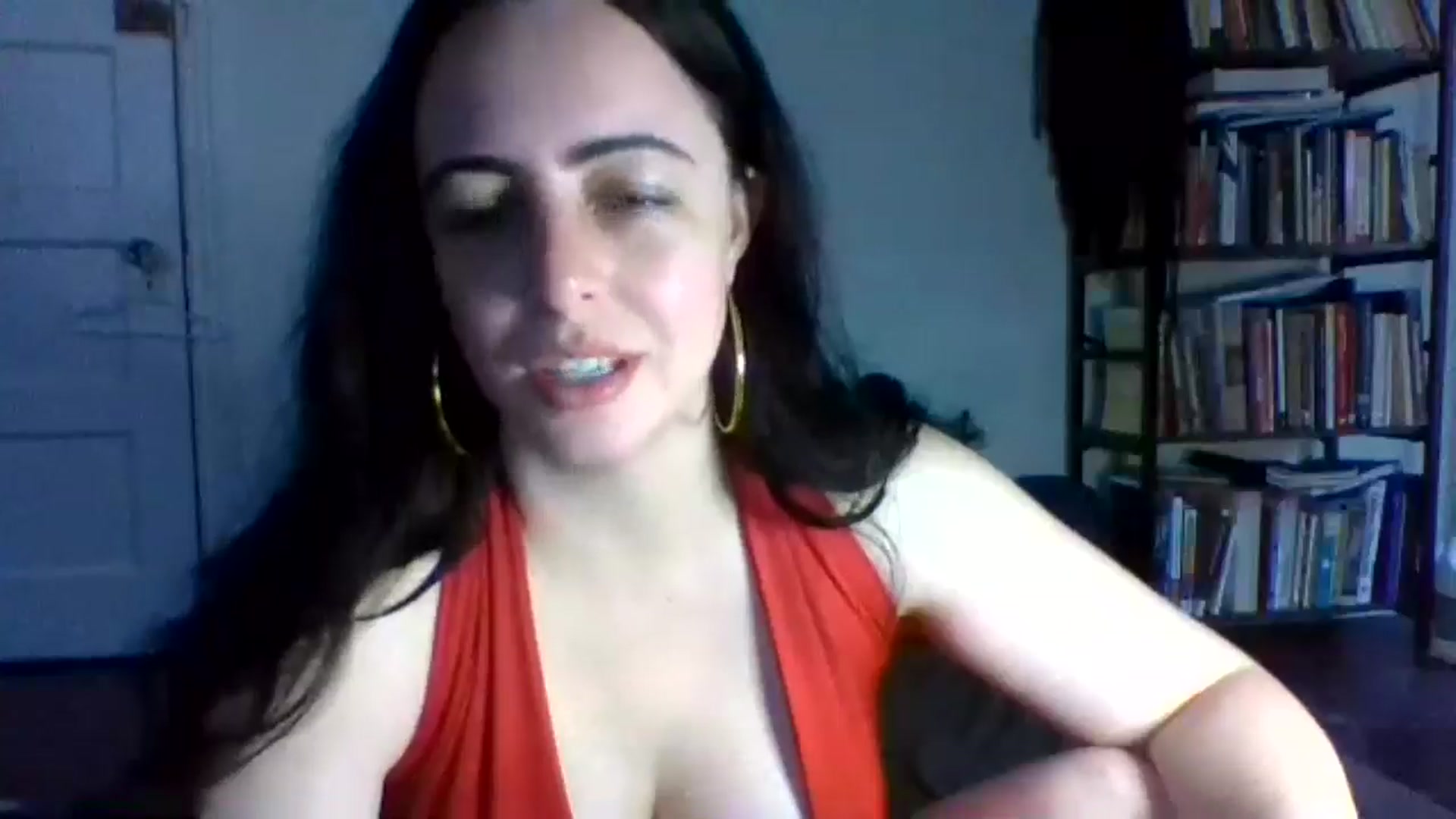 Gallery image thumbnail from LuisaThorneX's myfreecams stream on, 05/13/2025, 11:24 image 16 of 20