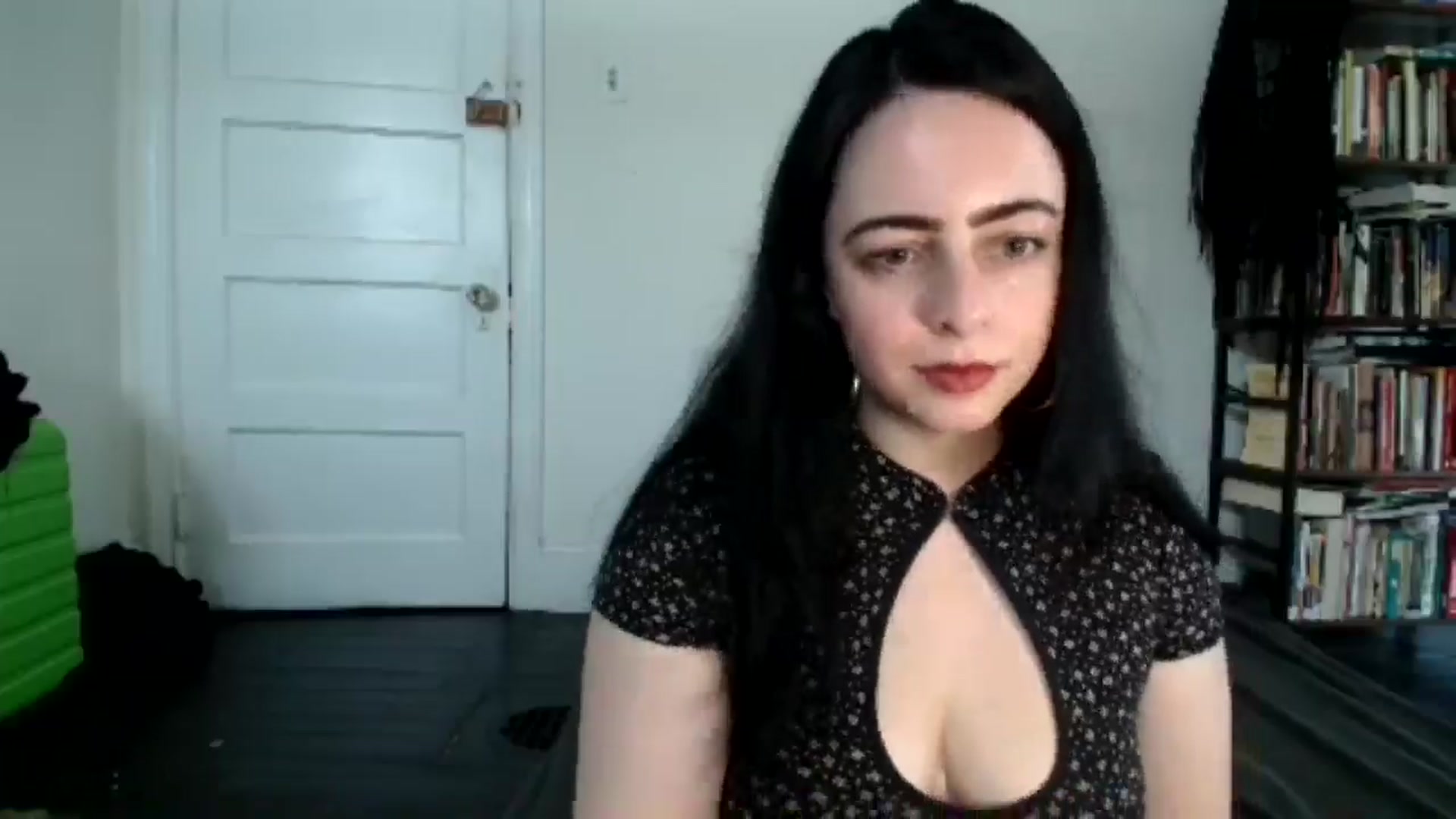 Gallery image thumbnail from LuisaThorneX's myfreecams stream on, 06/21/2025, 18:31 image 17 of 20