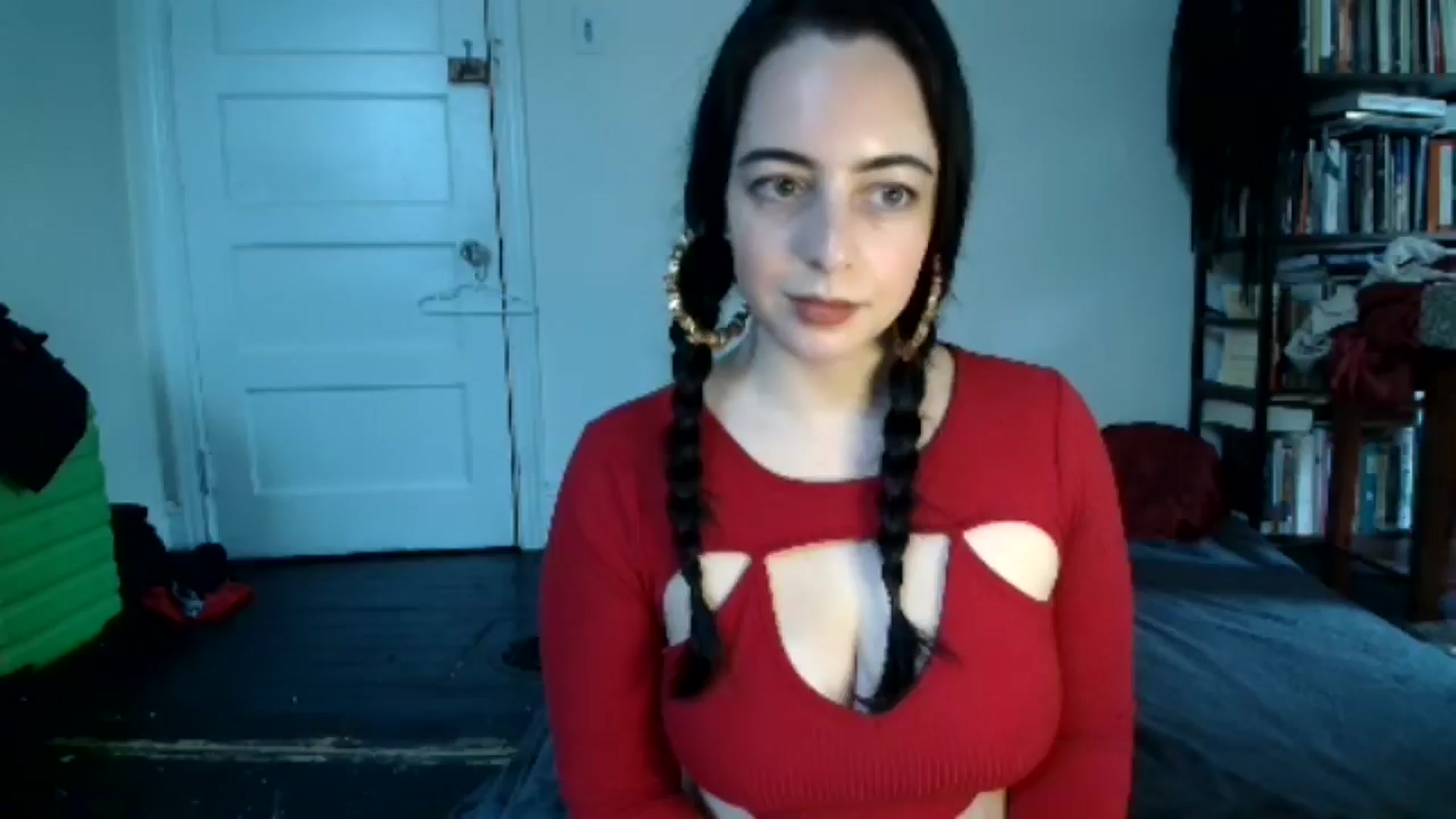 Gallery image thumbnail from LuisaThorneX's myfreecams stream on, 07/20/2025, 12:26 image 11 of 20